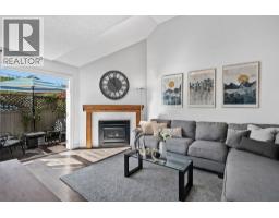 26 230 W 15TH STREET, North Vancouver, British Columbia