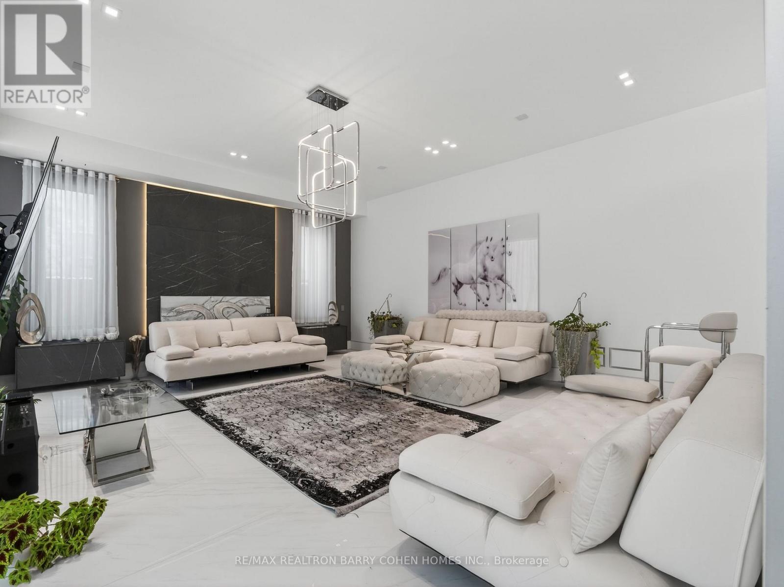 8 Cadmus Road, Toronto, Ontario  M2M 2M4 - Photo 15 - C13020934