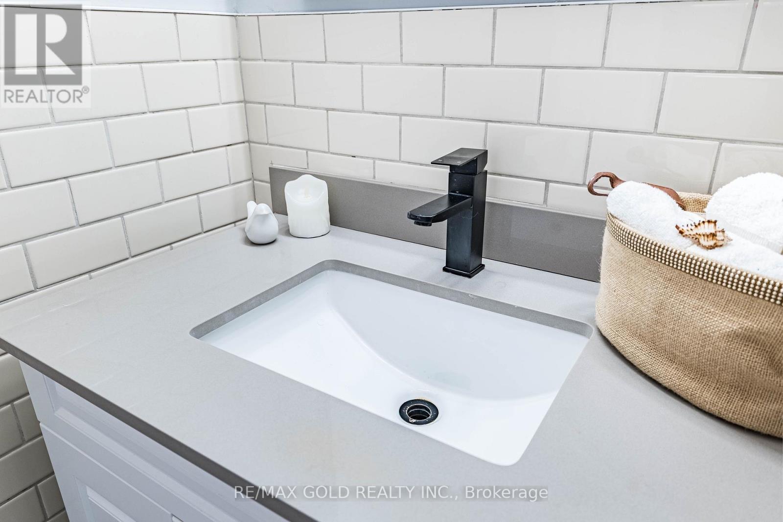 52 Garfield Crescent, Brampton, Ontario  L6V 1V8 - Photo 30 - W13013564