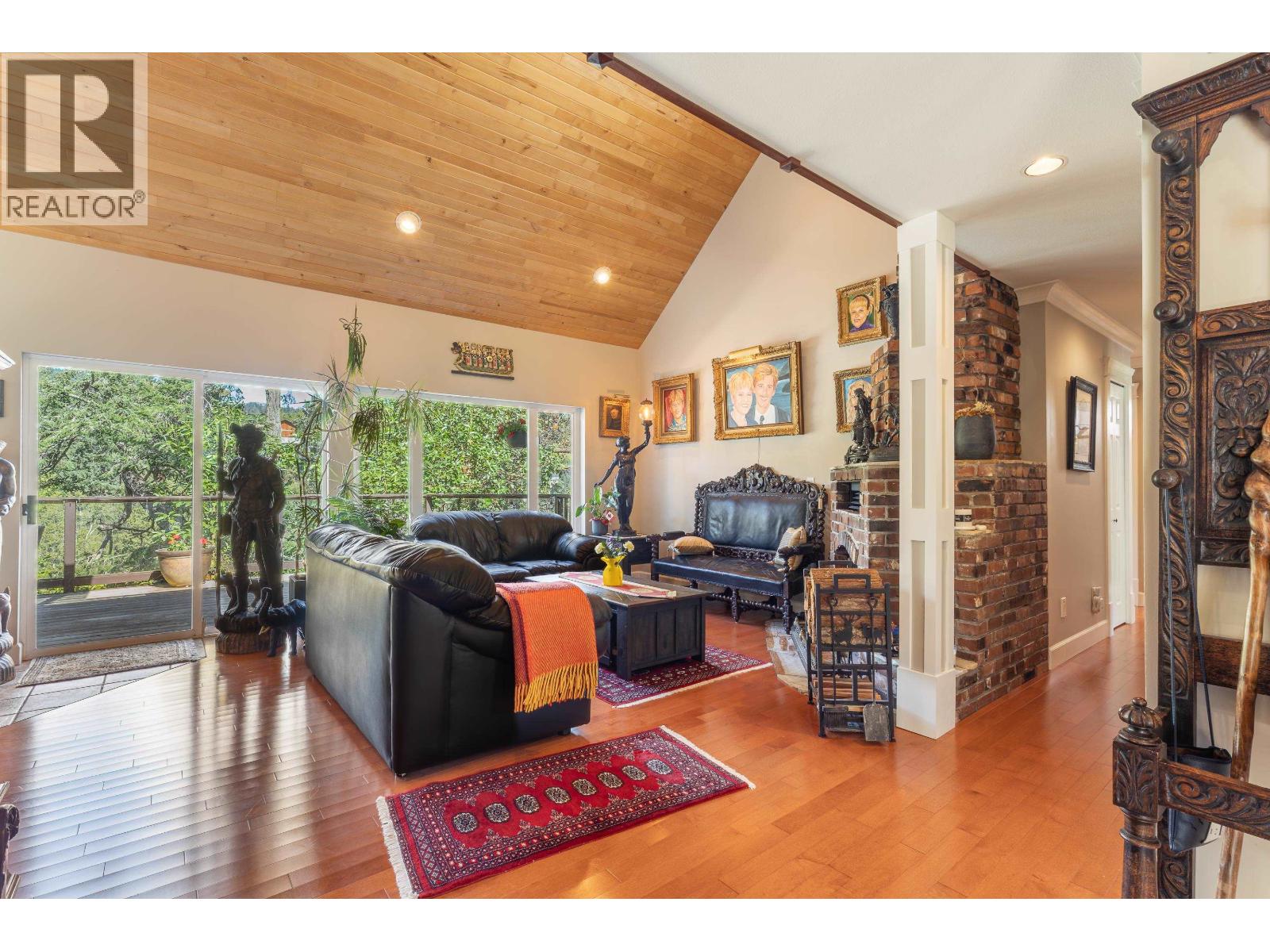 10040 Wescan Road, Halfmoon Bay, British Columbia  V0N 1Y2 - Photo 27 - R3113520