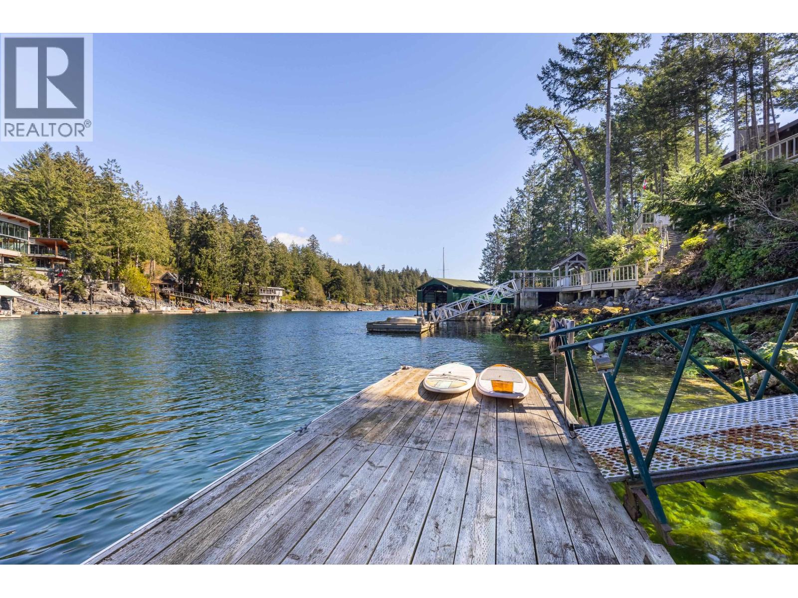 10040 Wescan Road, Halfmoon Bay, British Columbia  V0N 1Y2 - Photo 13 - R3113520