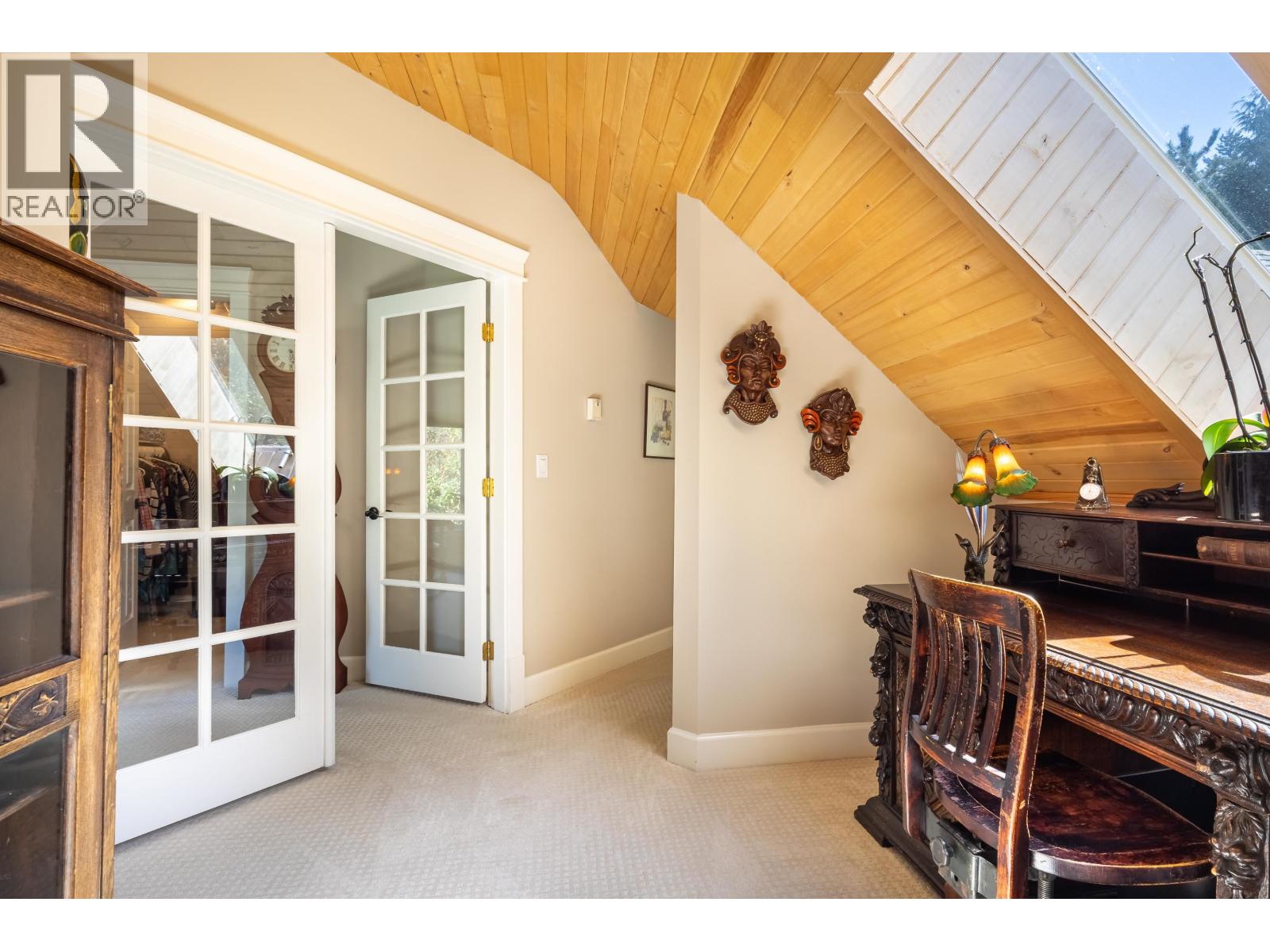 10040 Wescan Road, Halfmoon Bay, British Columbia  V0N 1Y2 - Photo 36 - R3113520