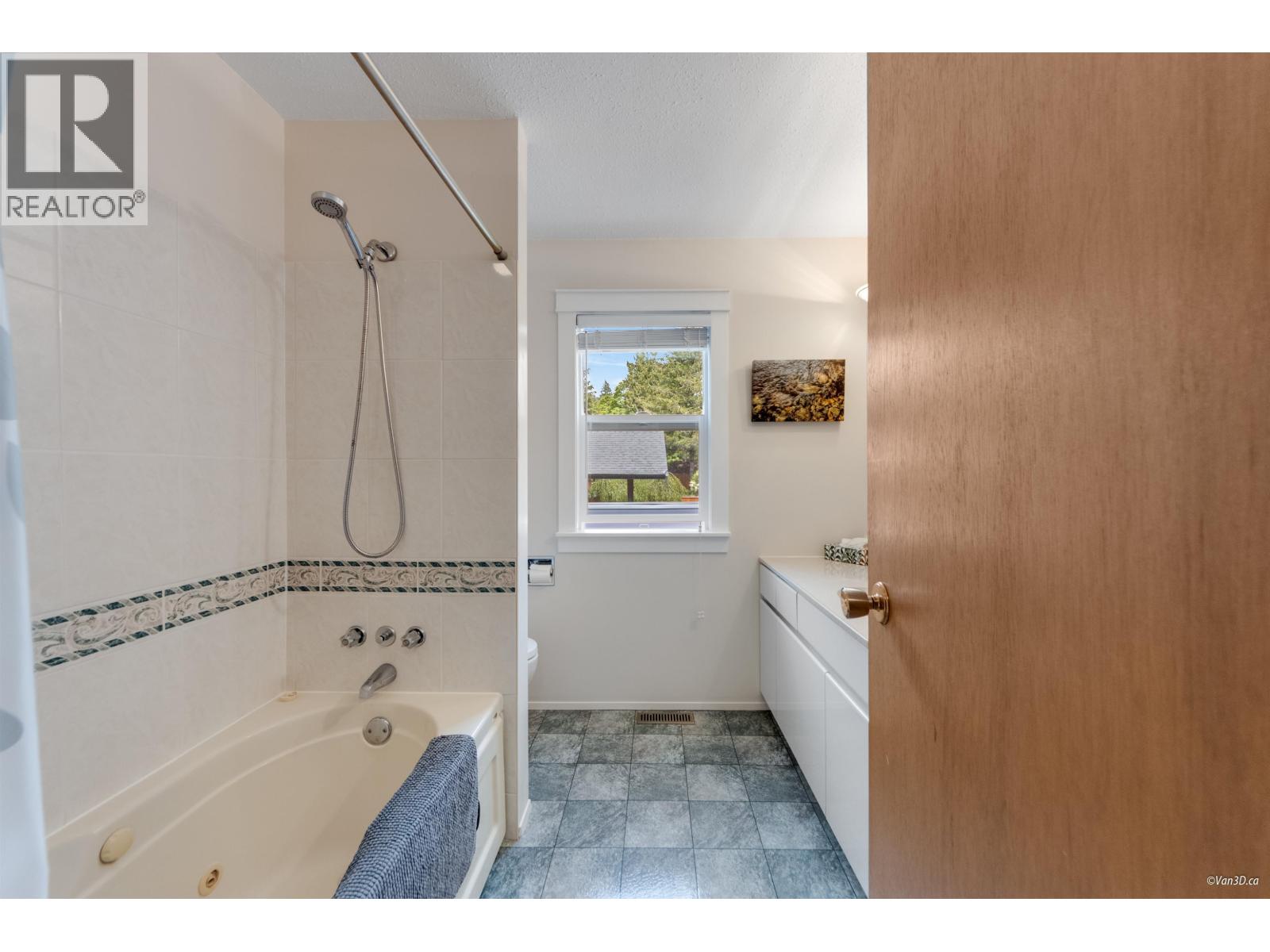 38582 Westway Avenue, Squamish, British Columbia  V8B 0L6 - Photo 25 - R3113639