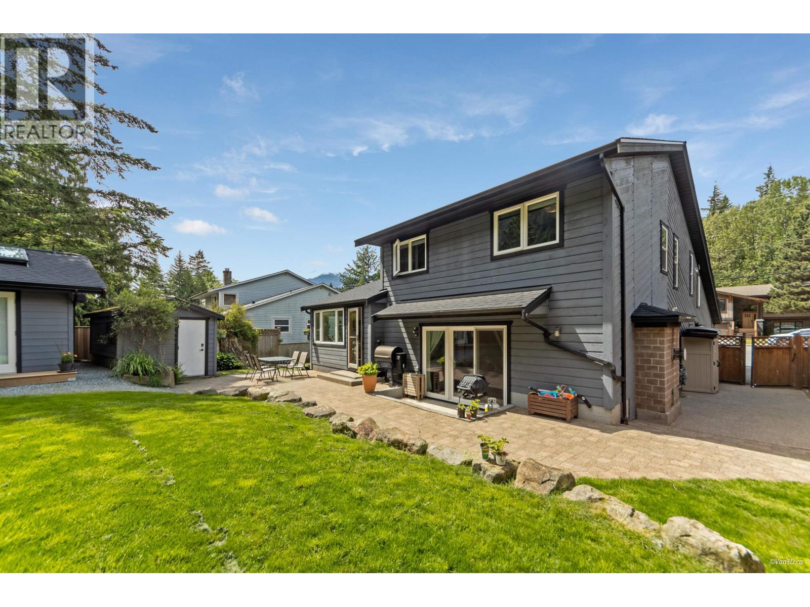 38582 Westway Avenue, Squamish, British Columbia  V8B 0L6 - Photo 31 - R3113639