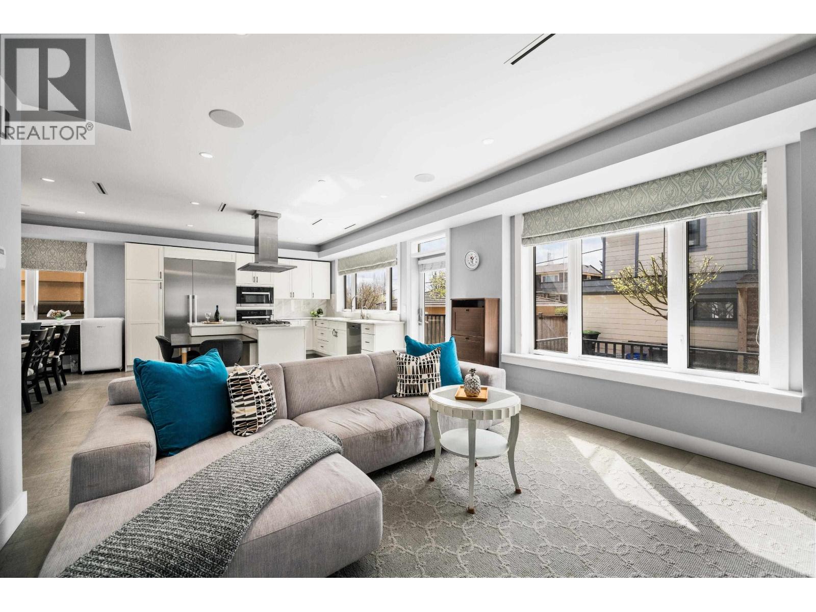 3128 Graveley Street, Vancouver, British Columbia  V5K 3K6 - Photo 10 - R3113642