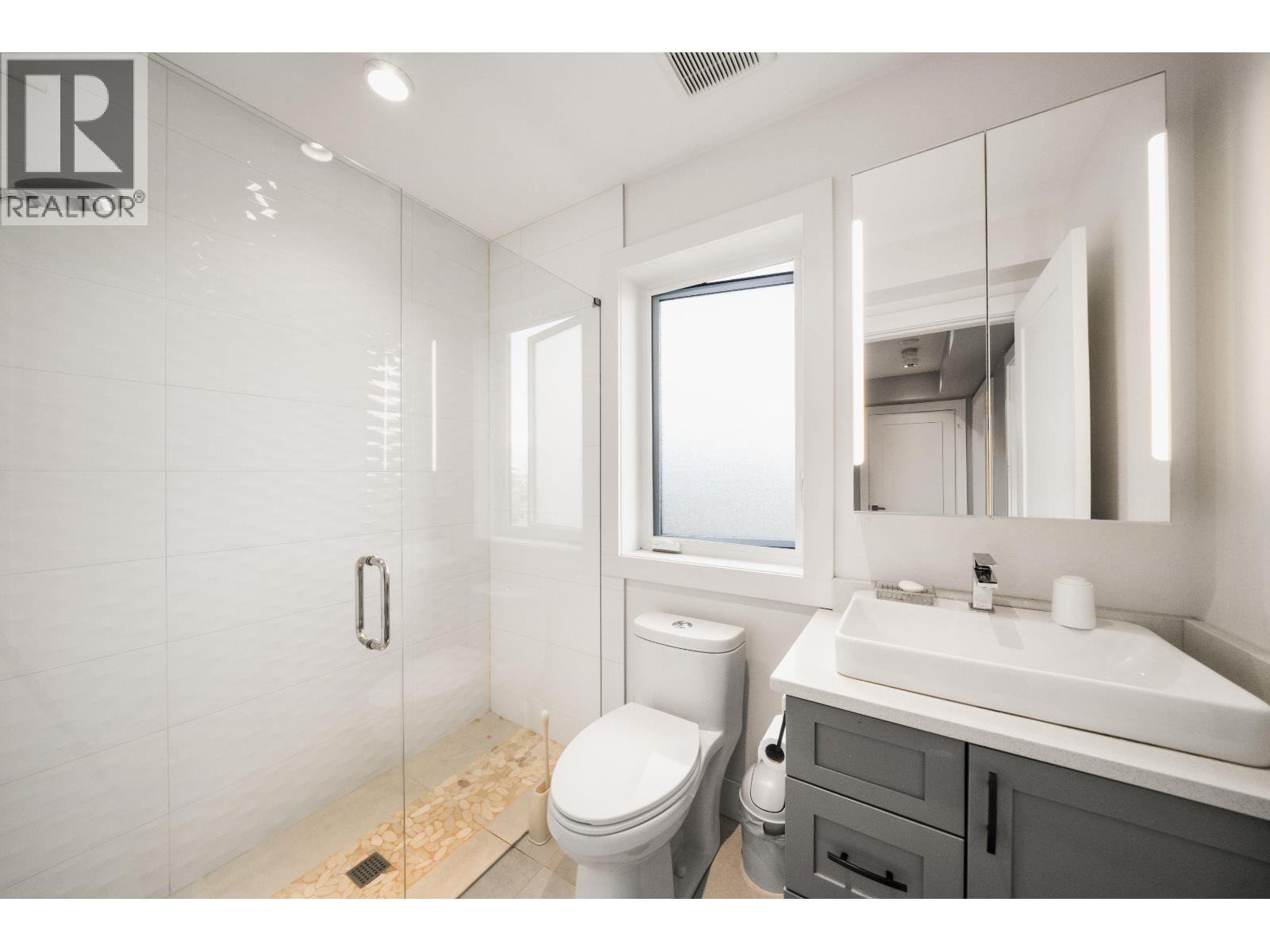 3128 Graveley Street, Vancouver, British Columbia  V5K 3K6 - Photo 17 - R3113642