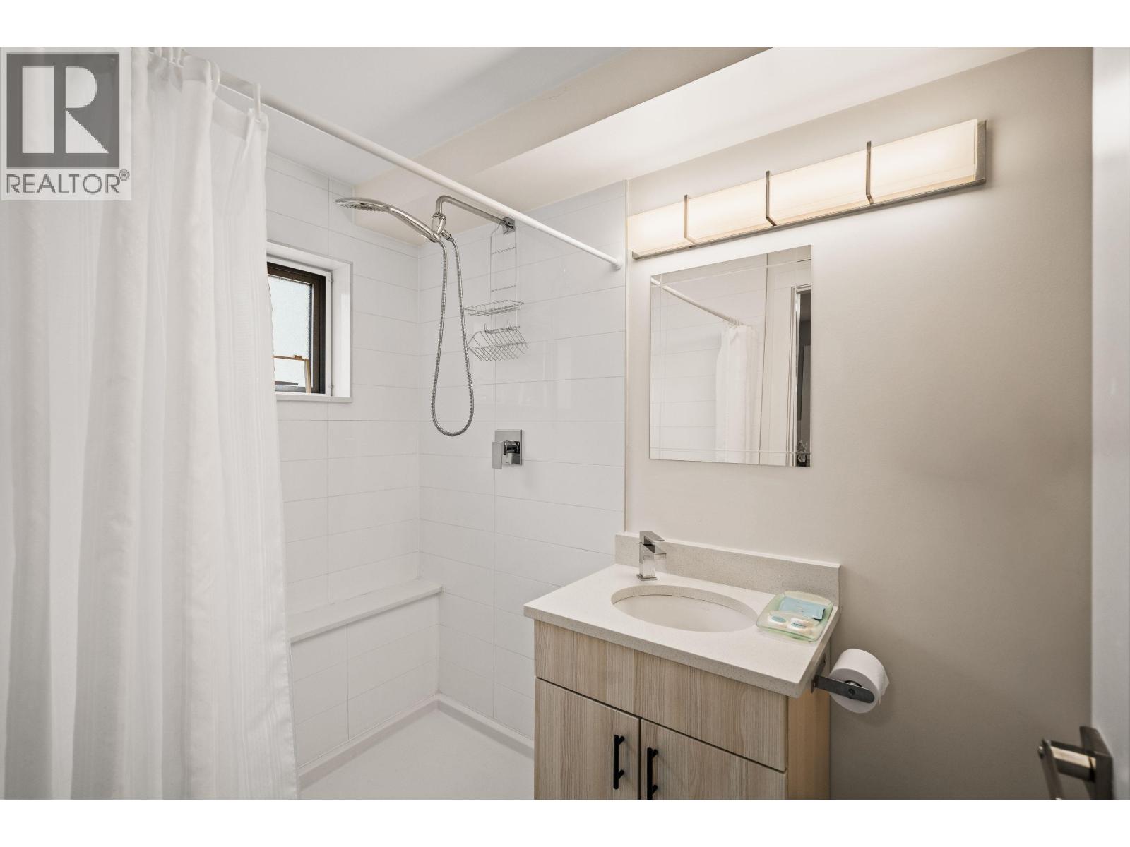 3128 Graveley Street, Vancouver, British Columbia  V5K 3K6 - Photo 25 - R3113642