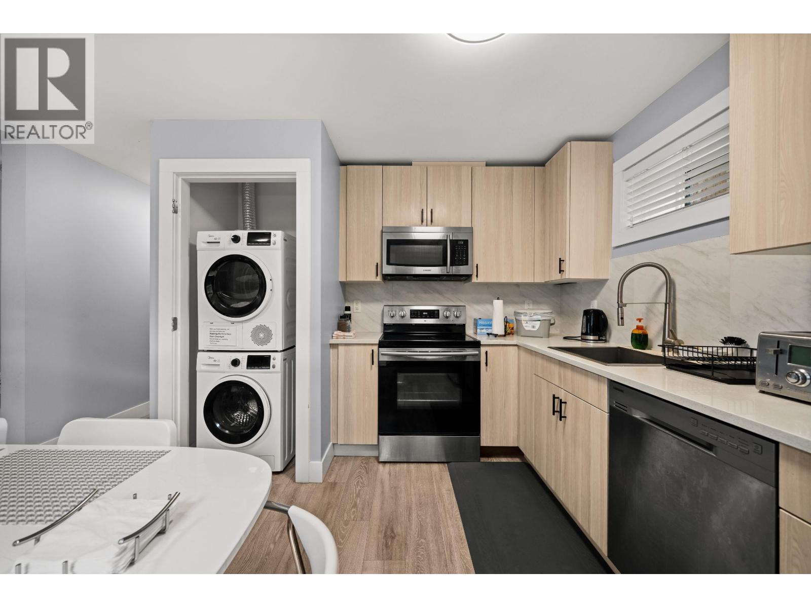 3128 Graveley Street, Vancouver, British Columbia  V5K 3K6 - Photo 30 - R3113642