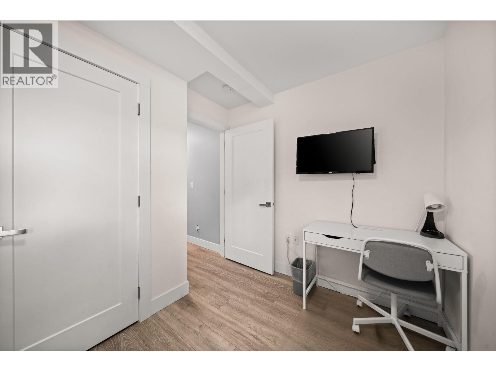 3128 Graveley Street, Vancouver, British Columbia  V5K 3K6 - Photo 33 - R3113642