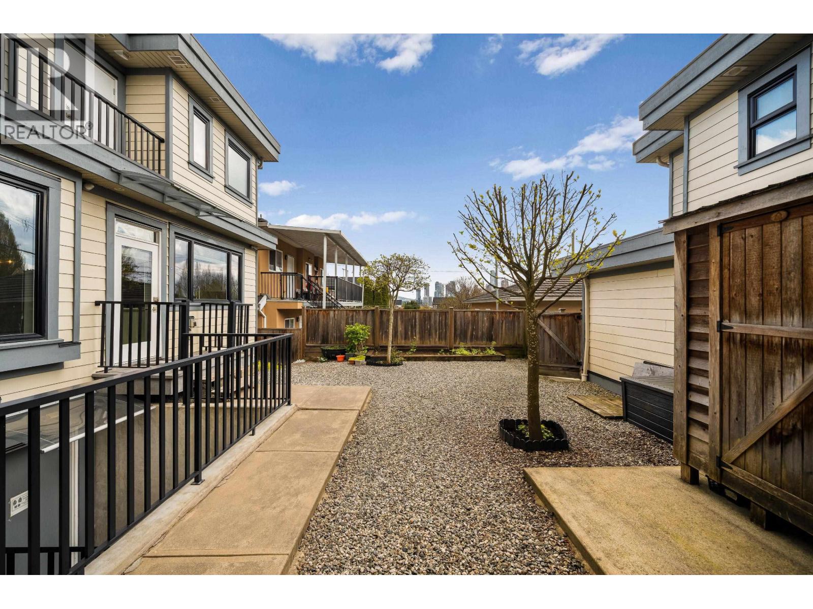 3128 Graveley Street, Vancouver, British Columbia  V5K 3K6 - Photo 36 - R3113642