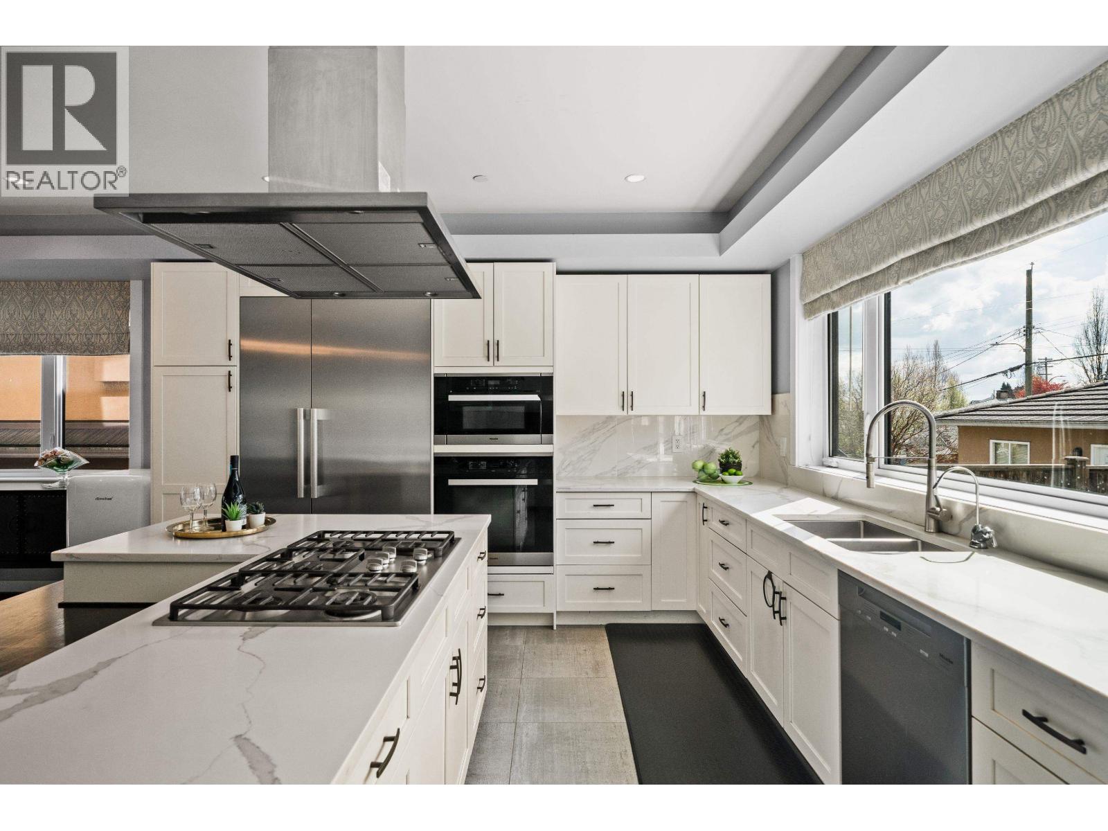 3128 Graveley Street, Vancouver, British Columbia  V5K 3K6 - Photo 7 - R3113642