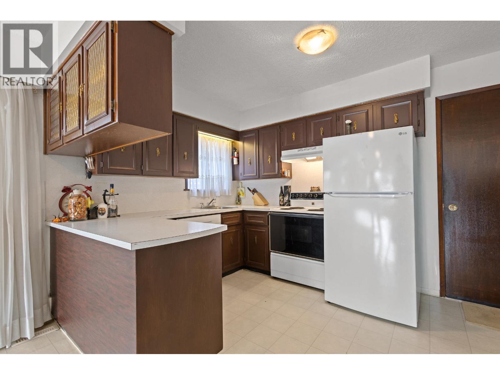 2225 E 35th Avenue, Vancouver, British Columbia  V5P 1C1 - Photo 22 - R3113668