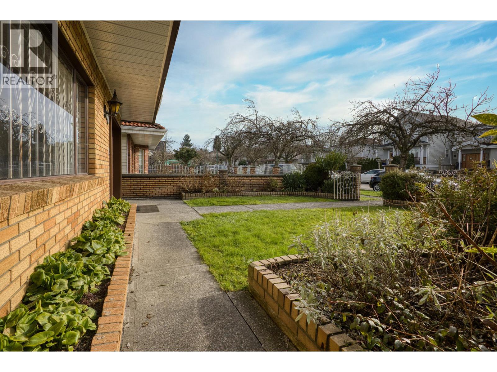 2225 E 35th Avenue, Vancouver, British Columbia  V5P 1C1 - Photo 4 - R3113668