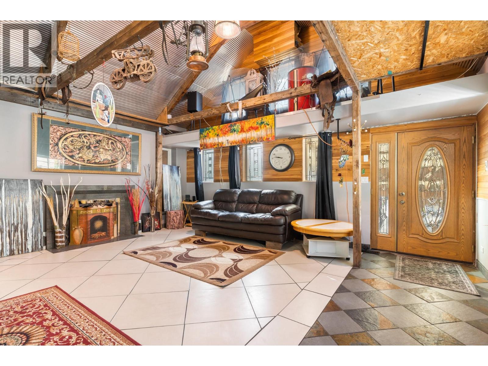 1867 Salisbury Avenue, Port Coquitlam, British Columbia  V3B 1X6 - Photo 3 - R3113672