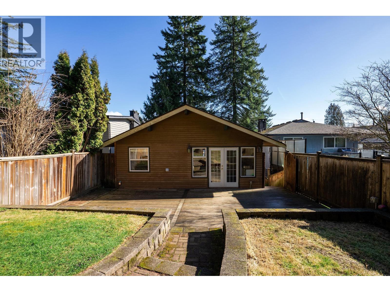 3015 Royal Avenue, North Vancouver, British Columbia  V7K 1Y6 - Photo 18 - R3113679