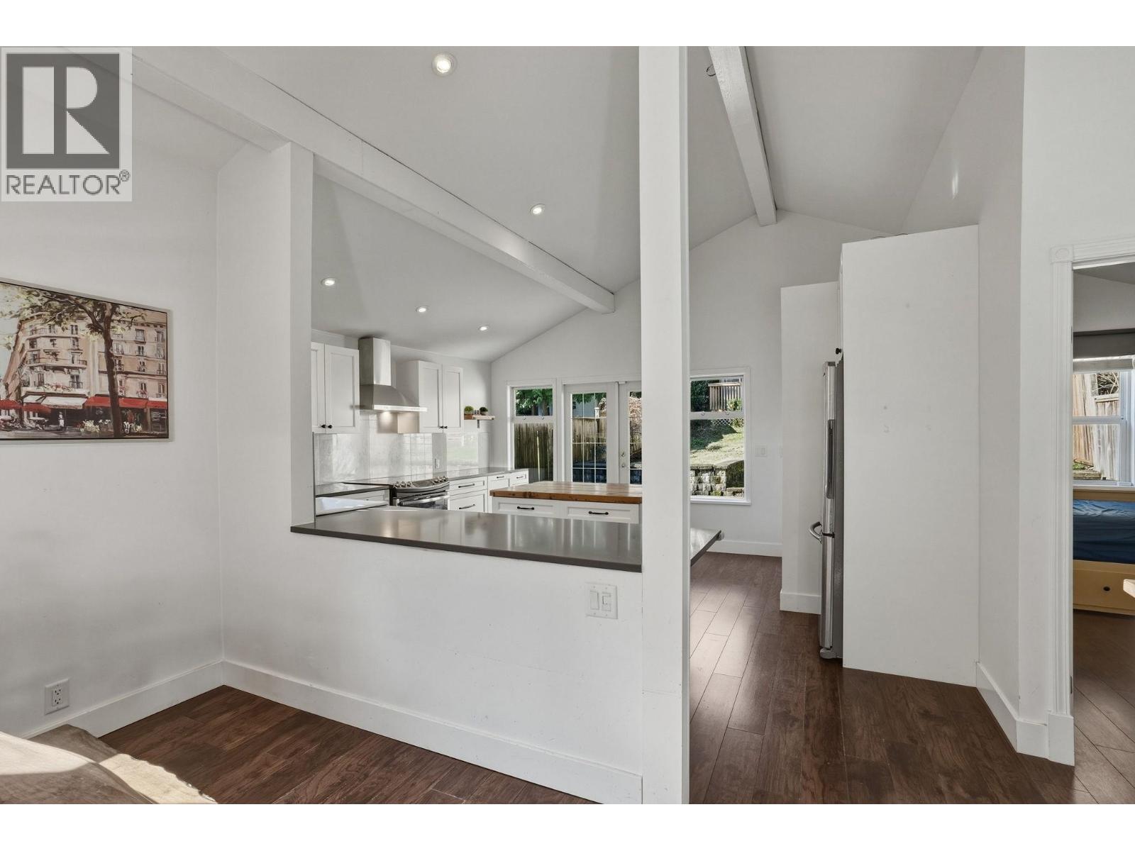 3015 Royal Avenue, North Vancouver, British Columbia  V7K 1Y6 - Photo 9 - R3113679