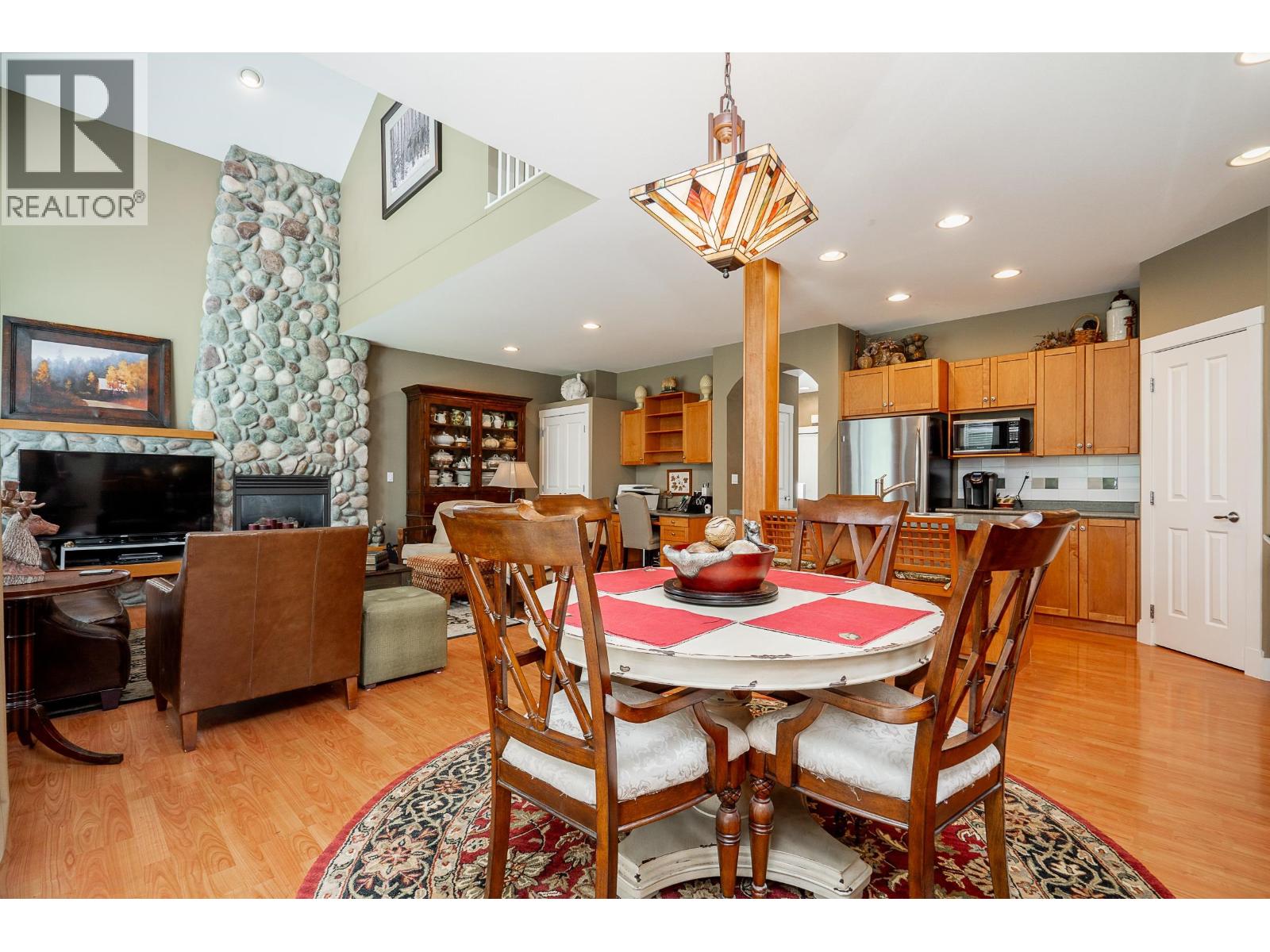 1899 Parkway Boulevard, Coquitlam, British Columbia  V3E 3L5 - Photo 12 - R3113680