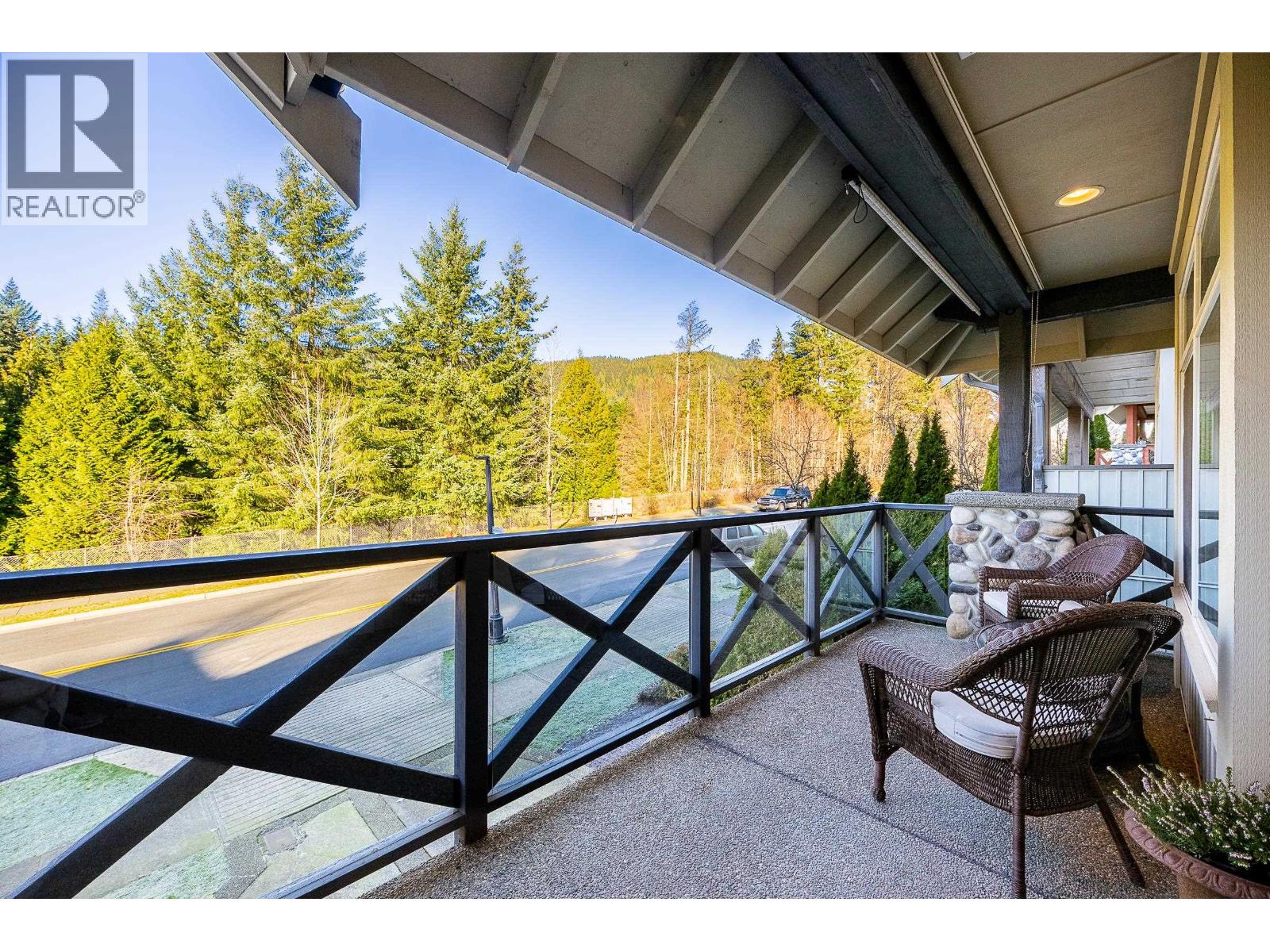 1899 Parkway Boulevard, Coquitlam, British Columbia  V3E 3L5 - Photo 2 - R3113680