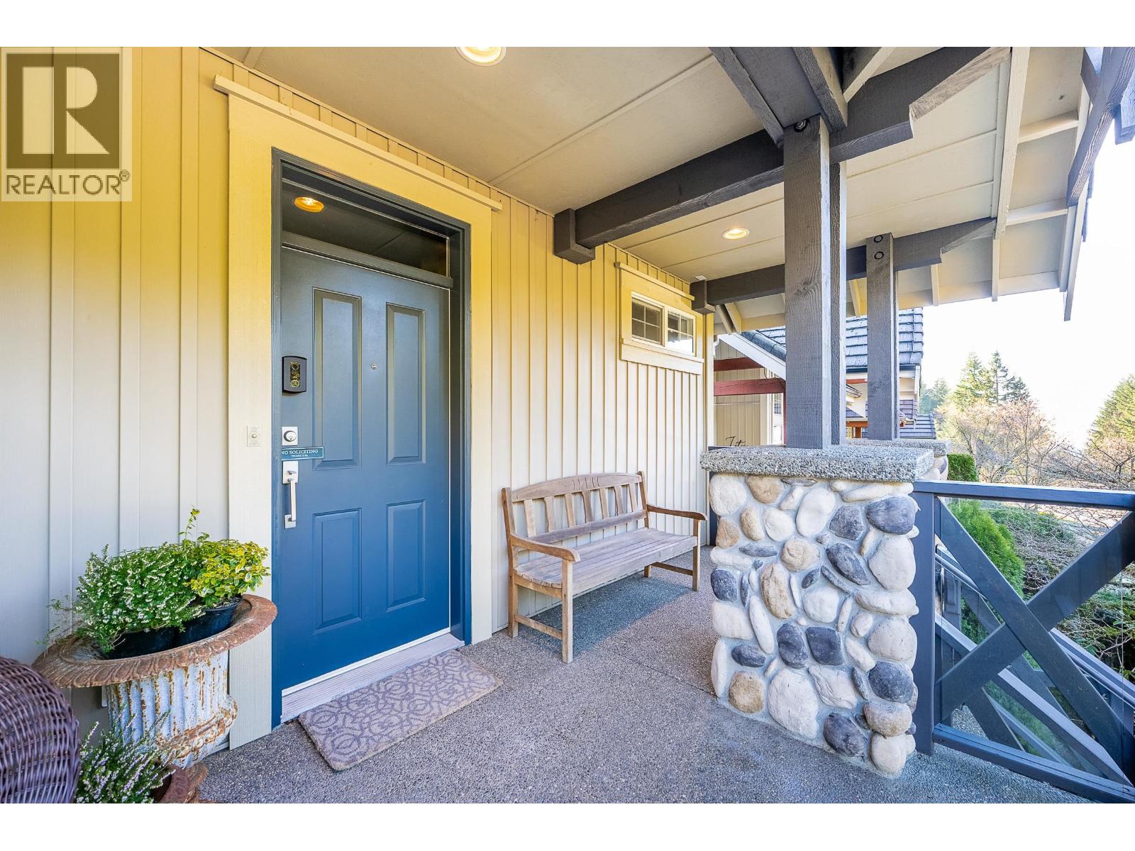 1899 Parkway Boulevard, Coquitlam, British Columbia  V3E 3L5 - Photo 3 - R3113680