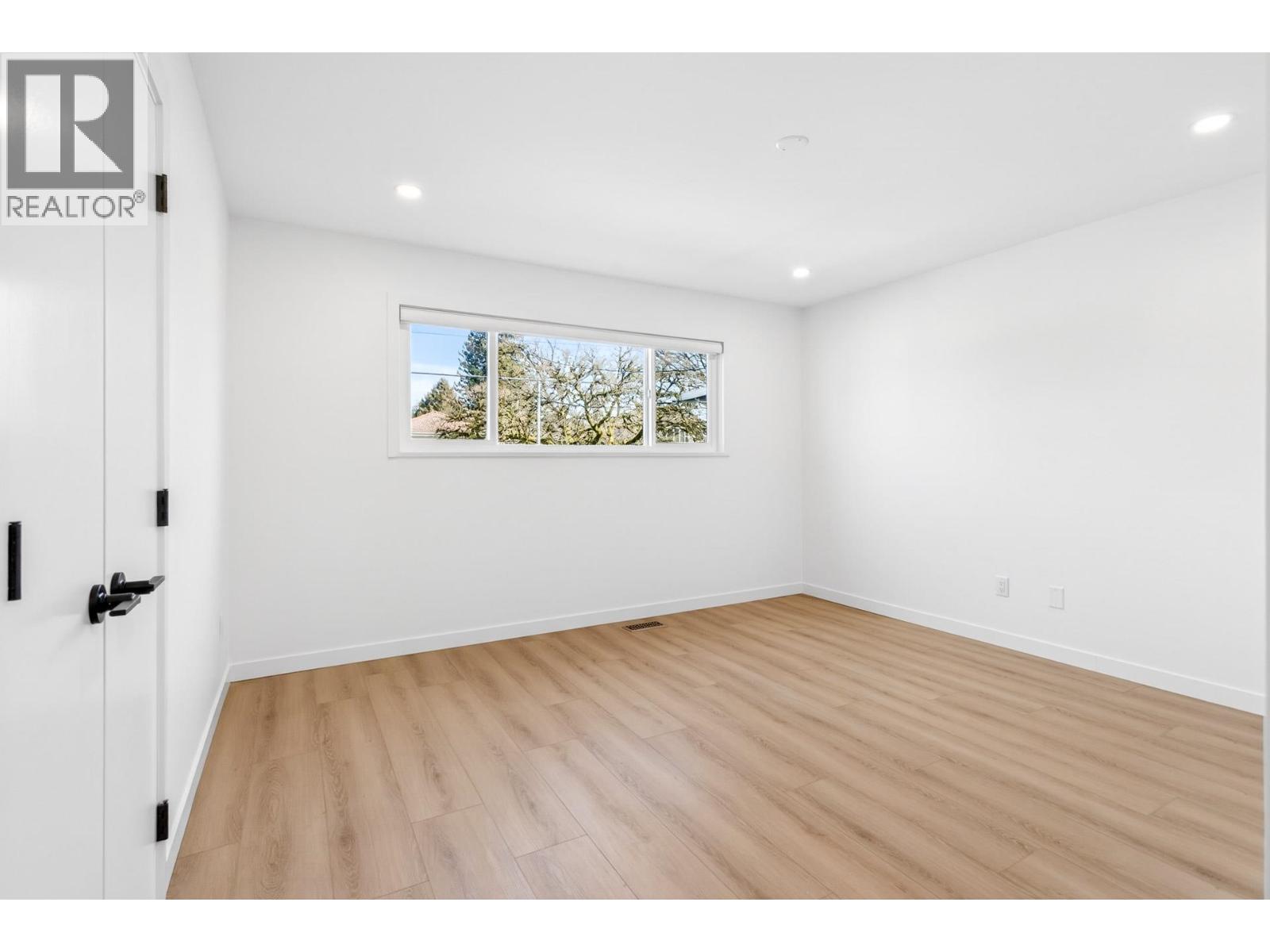 2085 Waverley Avenue, Vancouver, British Columbia  V5P 1R4 - Photo 16 - R3113704