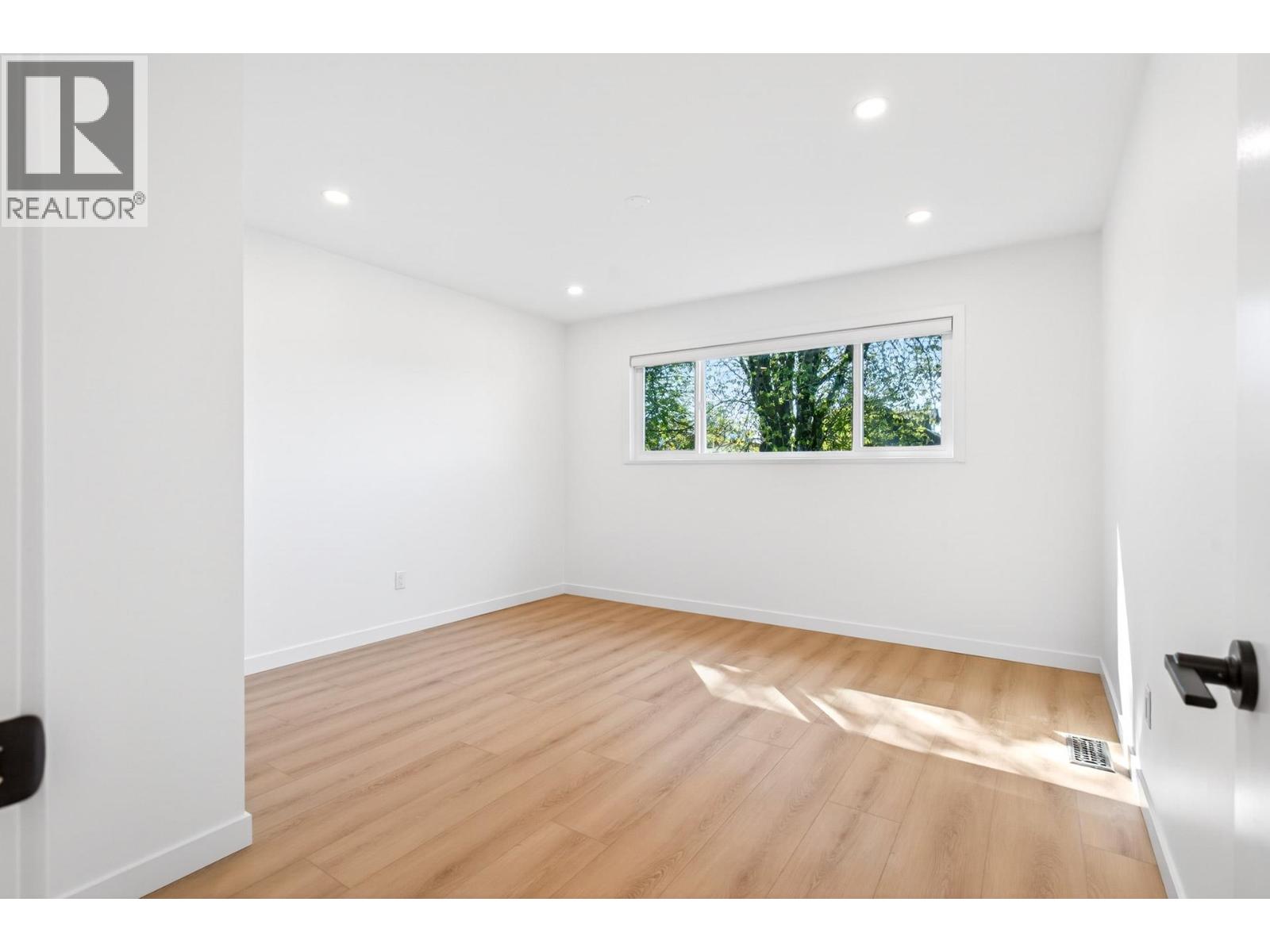 2085 Waverley Avenue, Vancouver, British Columbia  V5P 1R4 - Photo 20 - R3113704