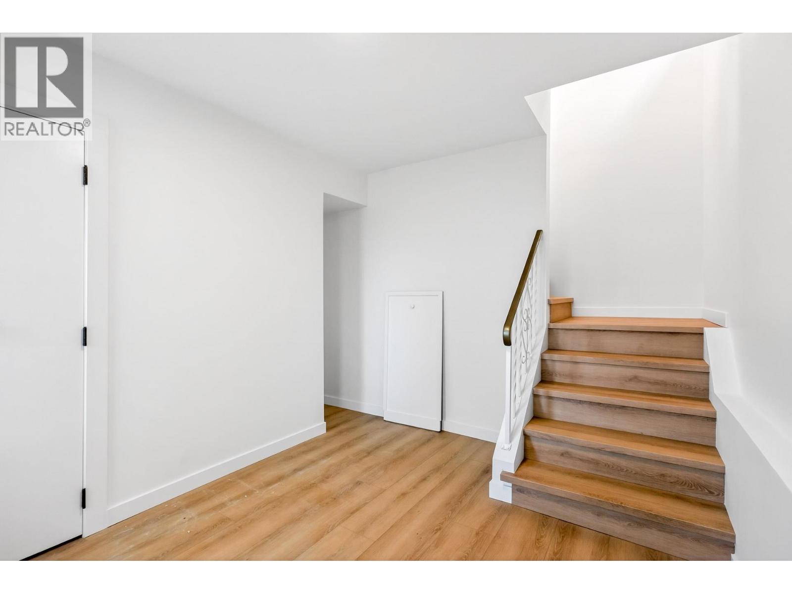 2085 Waverley Avenue, Vancouver, British Columbia  V5P 1R4 - Photo 26 - R3113704