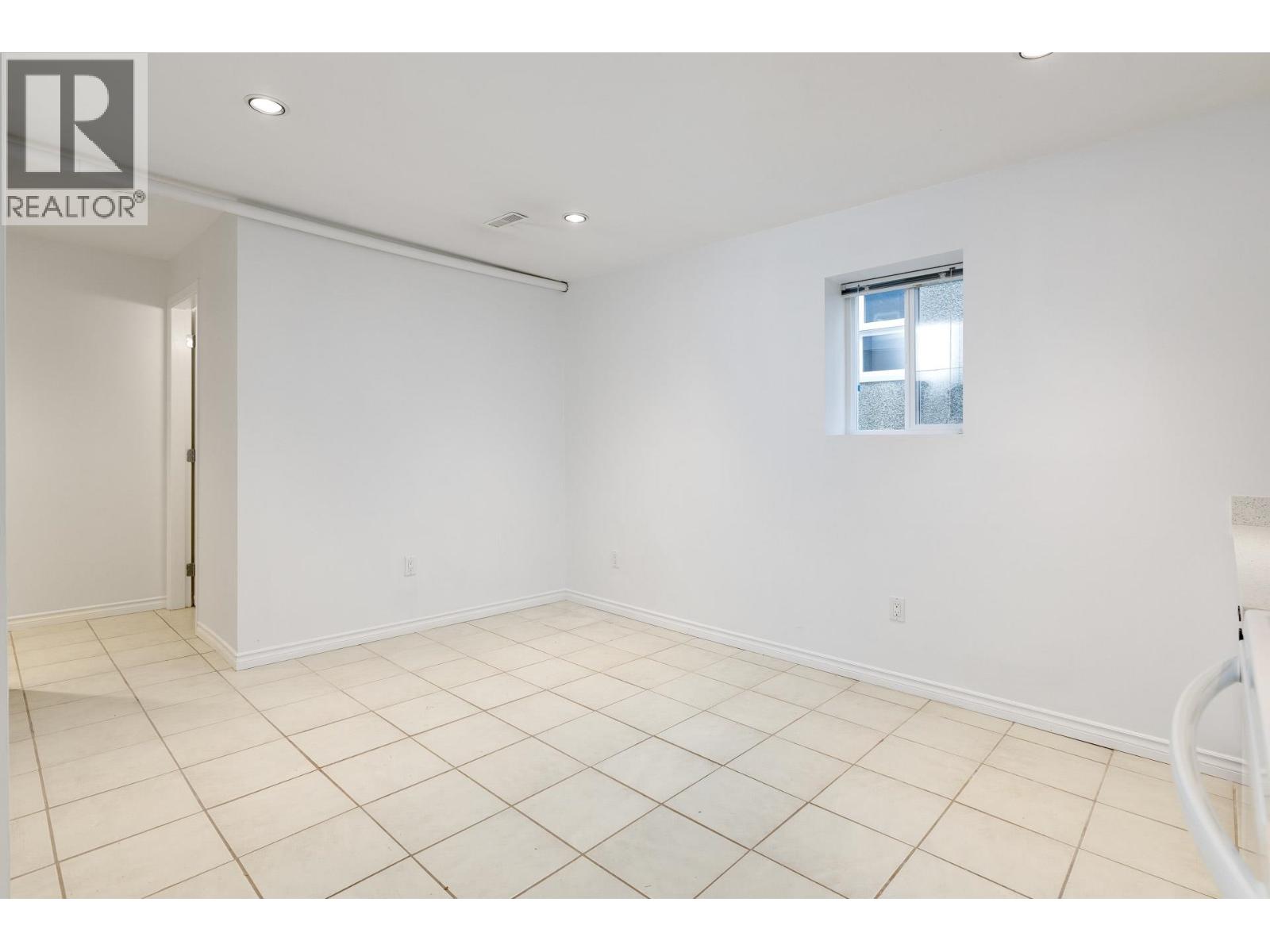 2085 Waverley Avenue, Vancouver, British Columbia  V5P 1R4 - Photo 31 - R3113704