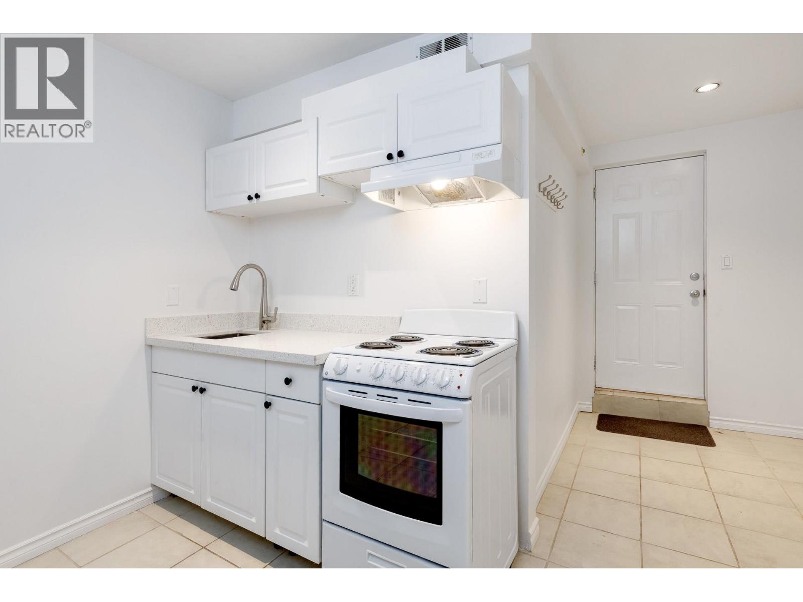 2085 Waverley Avenue, Vancouver, British Columbia  V5P 1R4 - Photo 36 - R3113704