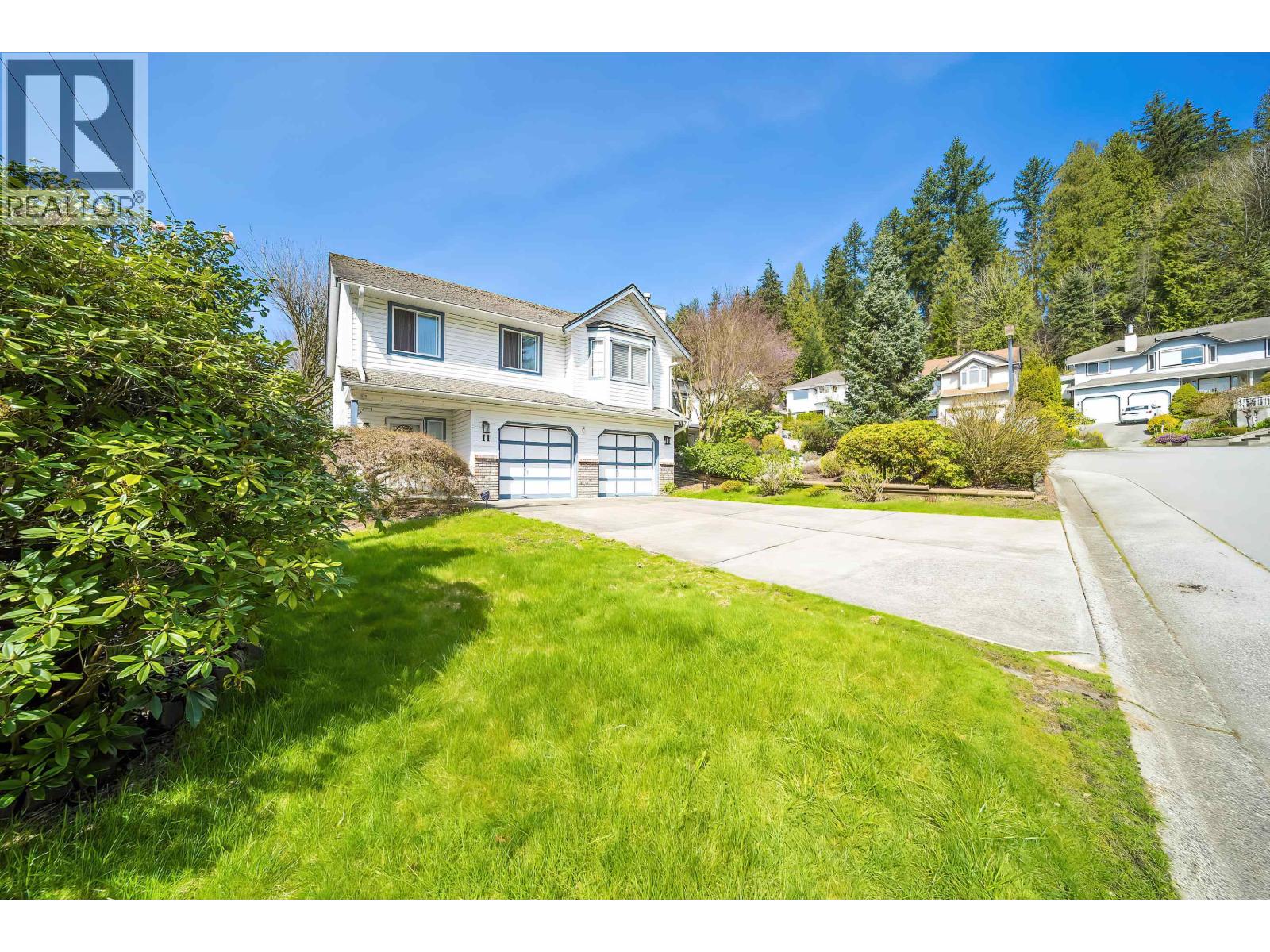 11 Harbour Place, Port Moody, British Columbia  V3H 4J8 - Photo 2 - R3113711