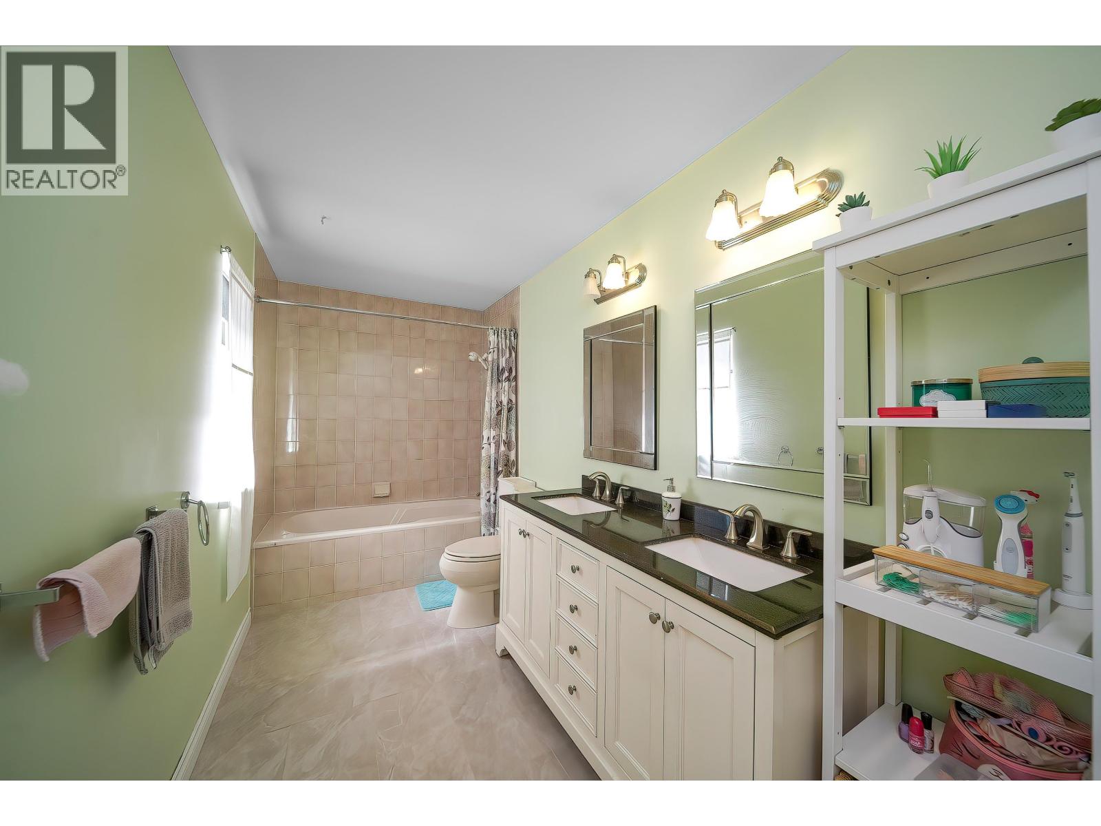 11 Harbour Place, Port Moody, British Columbia  V3H 4J8 - Photo 20 - R3113711