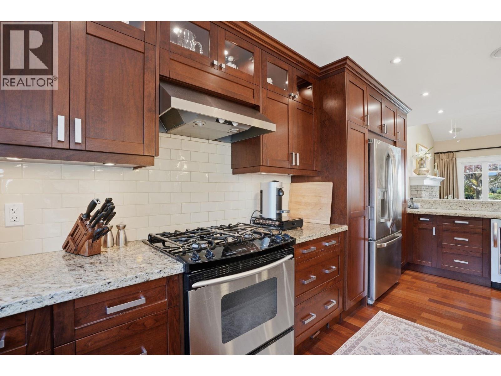 1491 Norton Court, North Vancouver, British Columbia  V7G 2E5 - Photo 14 - R3113716