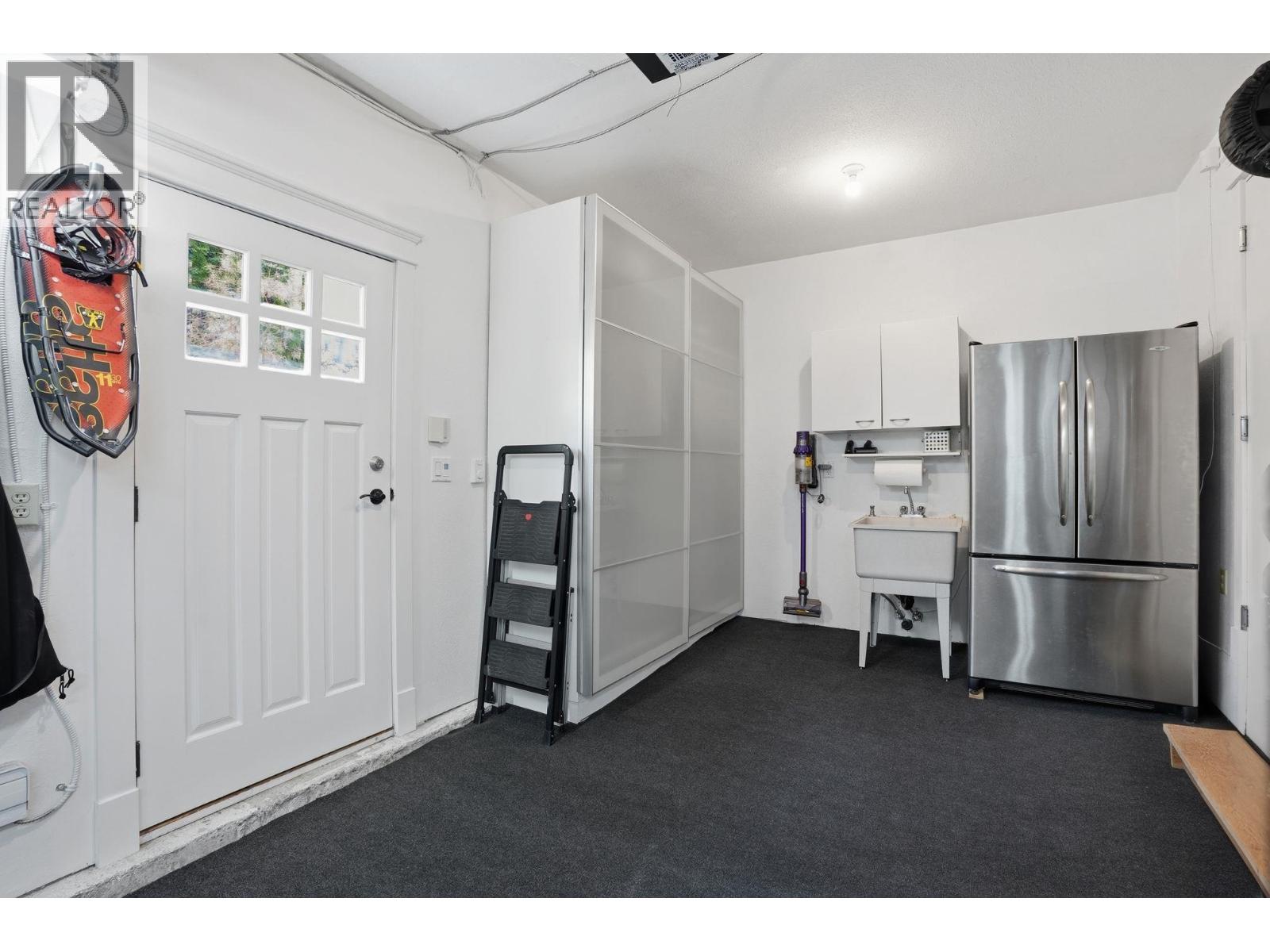 1491 Norton Court, North Vancouver, British Columbia  V7G 2E5 - Photo 34 - R3113716