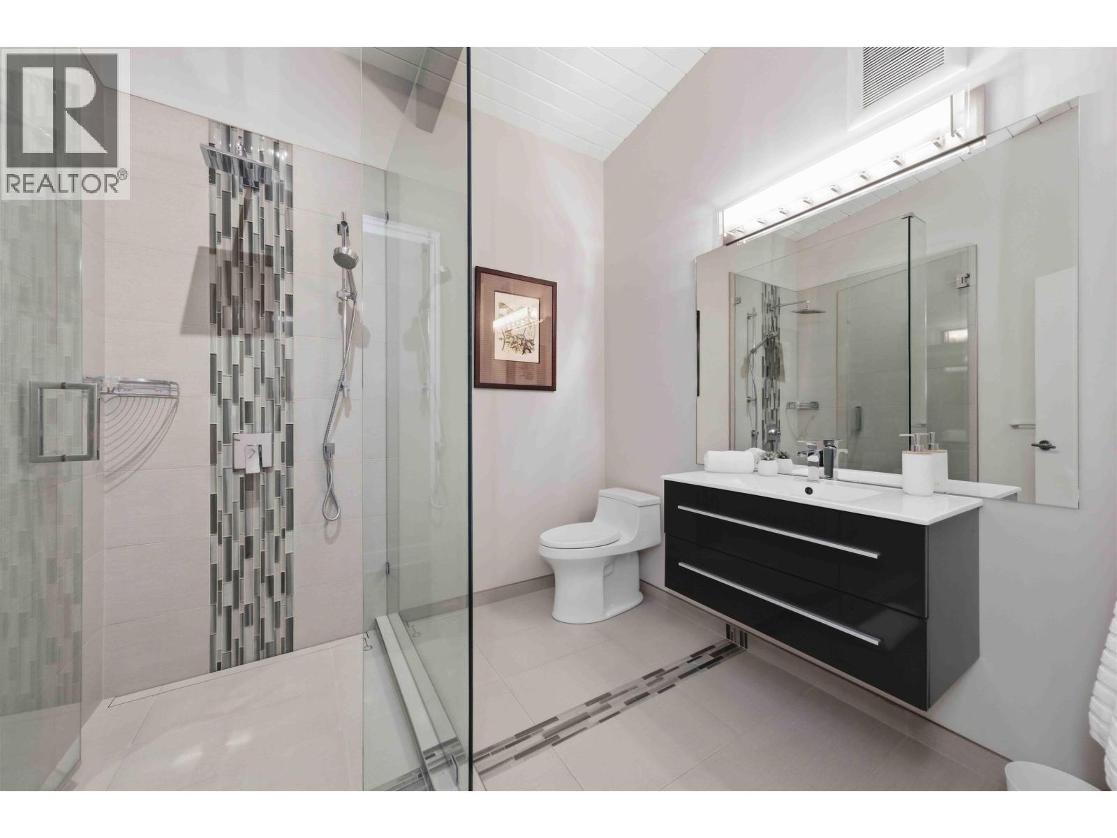 672 E St James Road, North Vancouver, British Columbia  V7N 1L6 - Photo 38 - R3113720