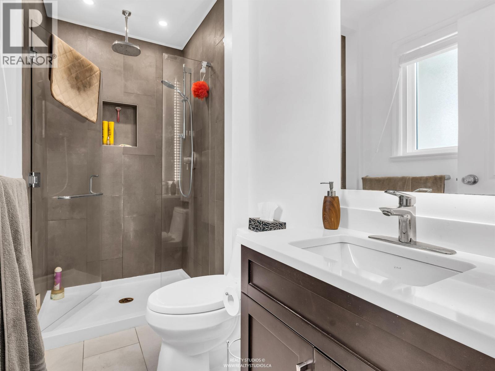 1975 Routley Avenue, Port Coquitlam, British Columbia  V3C 1A8 - Photo 16 - R3113741