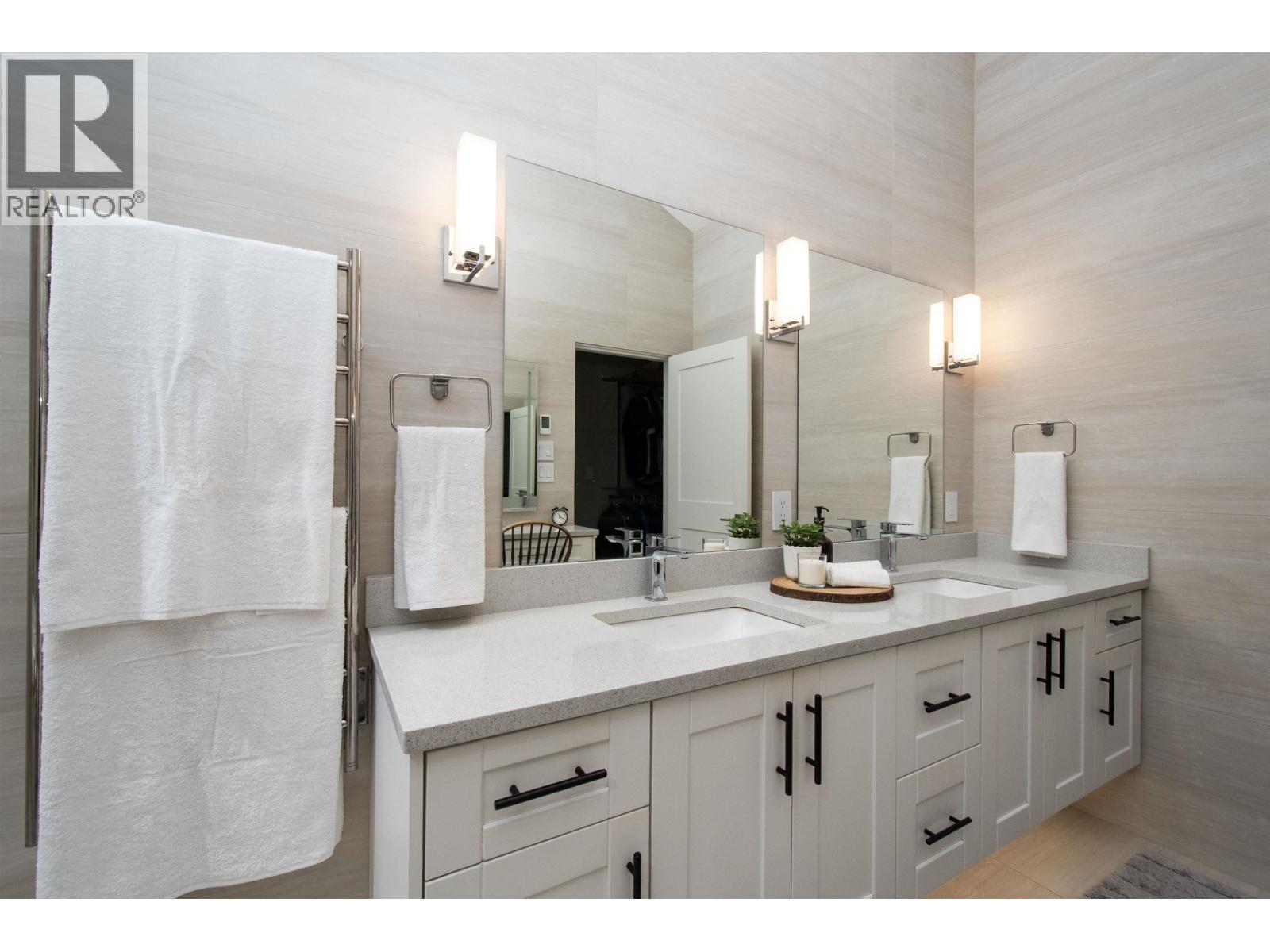 2551 Hyannis Point, North Vancouver, British Columbia  V7H 1R9 - Photo 29 - R3113745