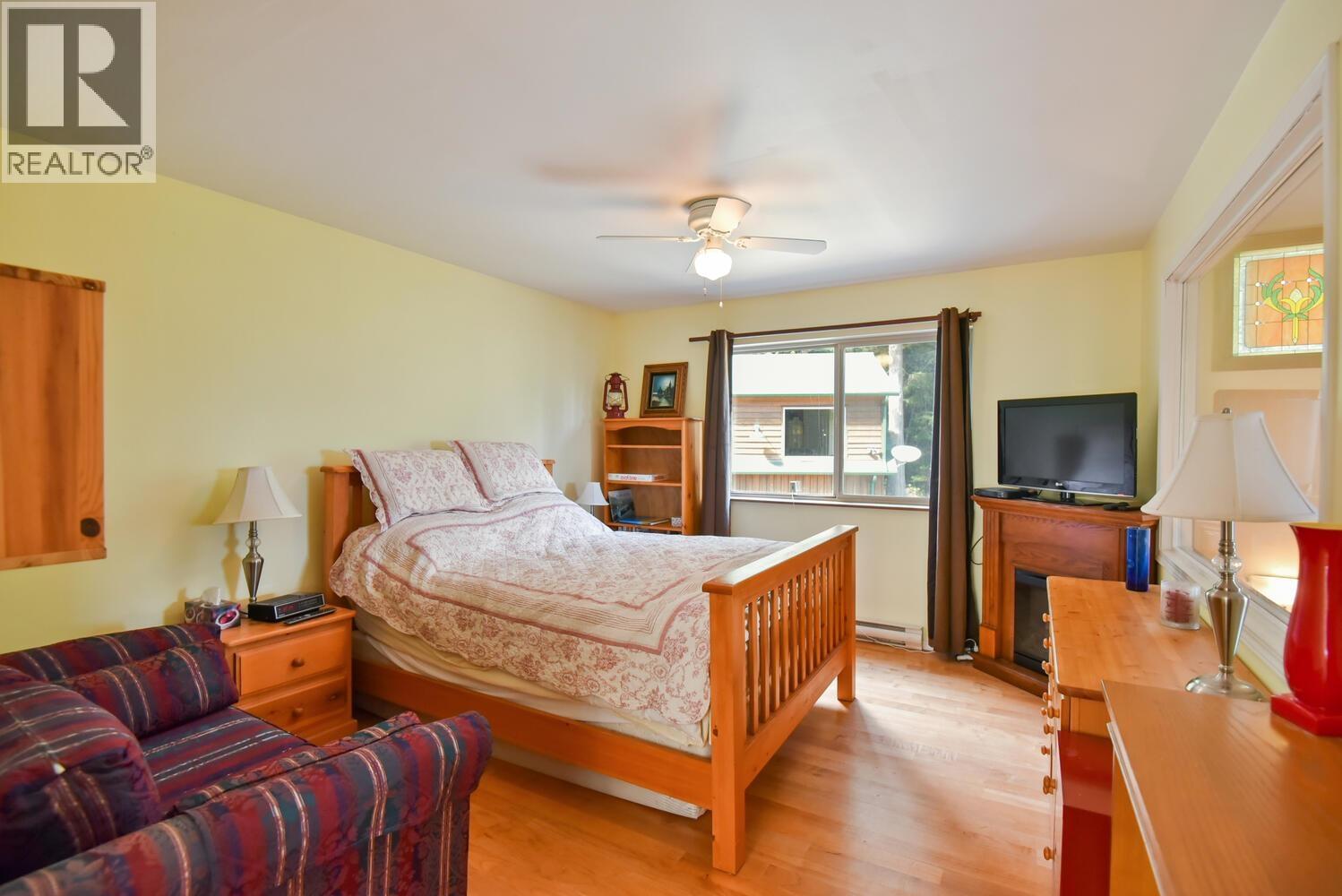 1685 Storvold Road, Gibsons, British Columbia  V0N 1V6 - Photo 28 - R3113750