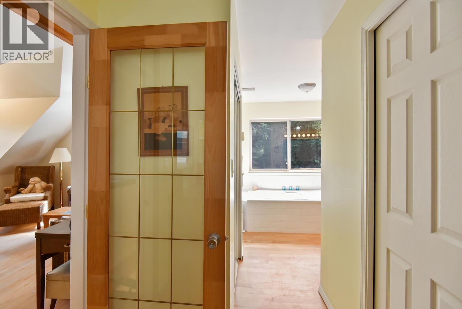 1685 Storvold Road, Gibsons, British Columbia  V0N 1V6 - Photo 30 - R3113750