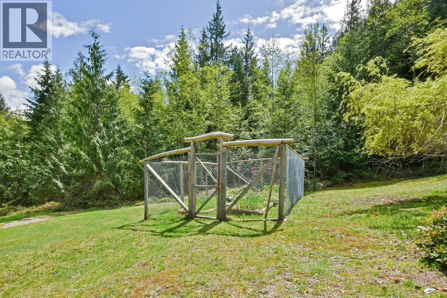 1685 Storvold Road, Gibsons, British Columbia  V0N 1V6 - Photo 33 - R3113750