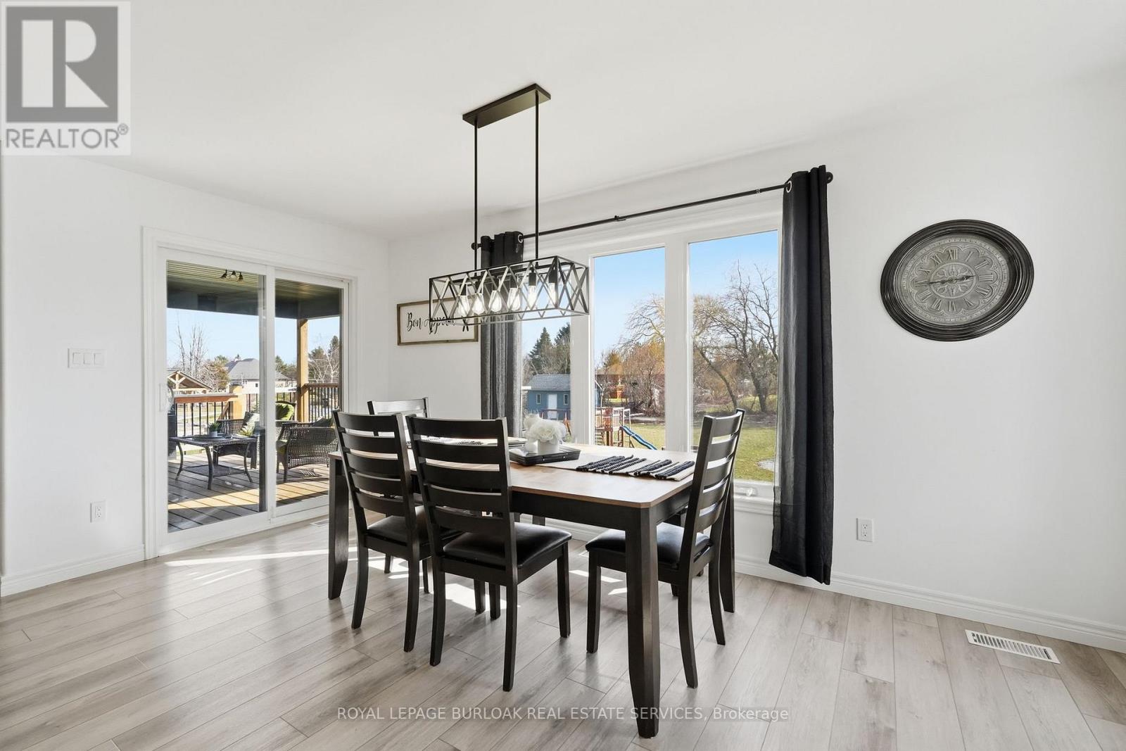 401 Lighthouse Drive, Haldimand, Ontario  N1A 2W6 - Photo 16 - X12887948