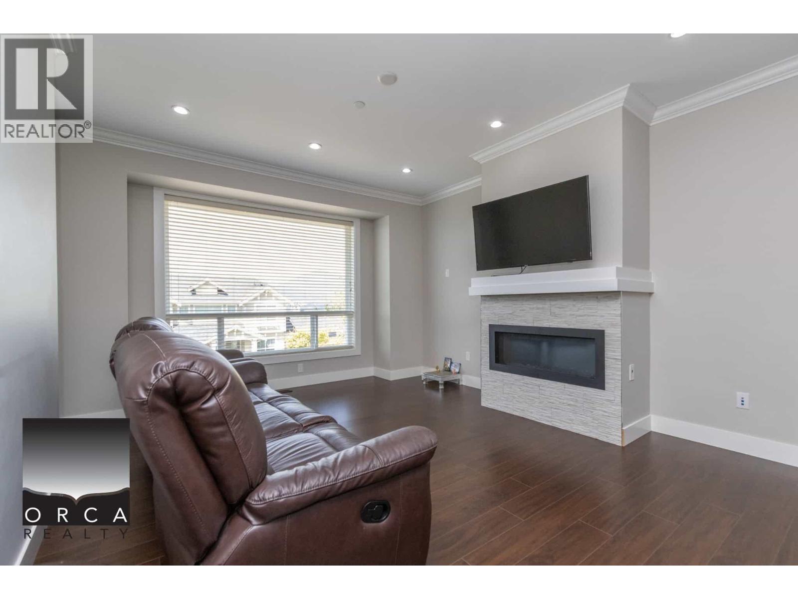 25482 Godwin Drive, Maple Ridge, British Columbia  V2W 1G9 - Photo 13 - R3113662