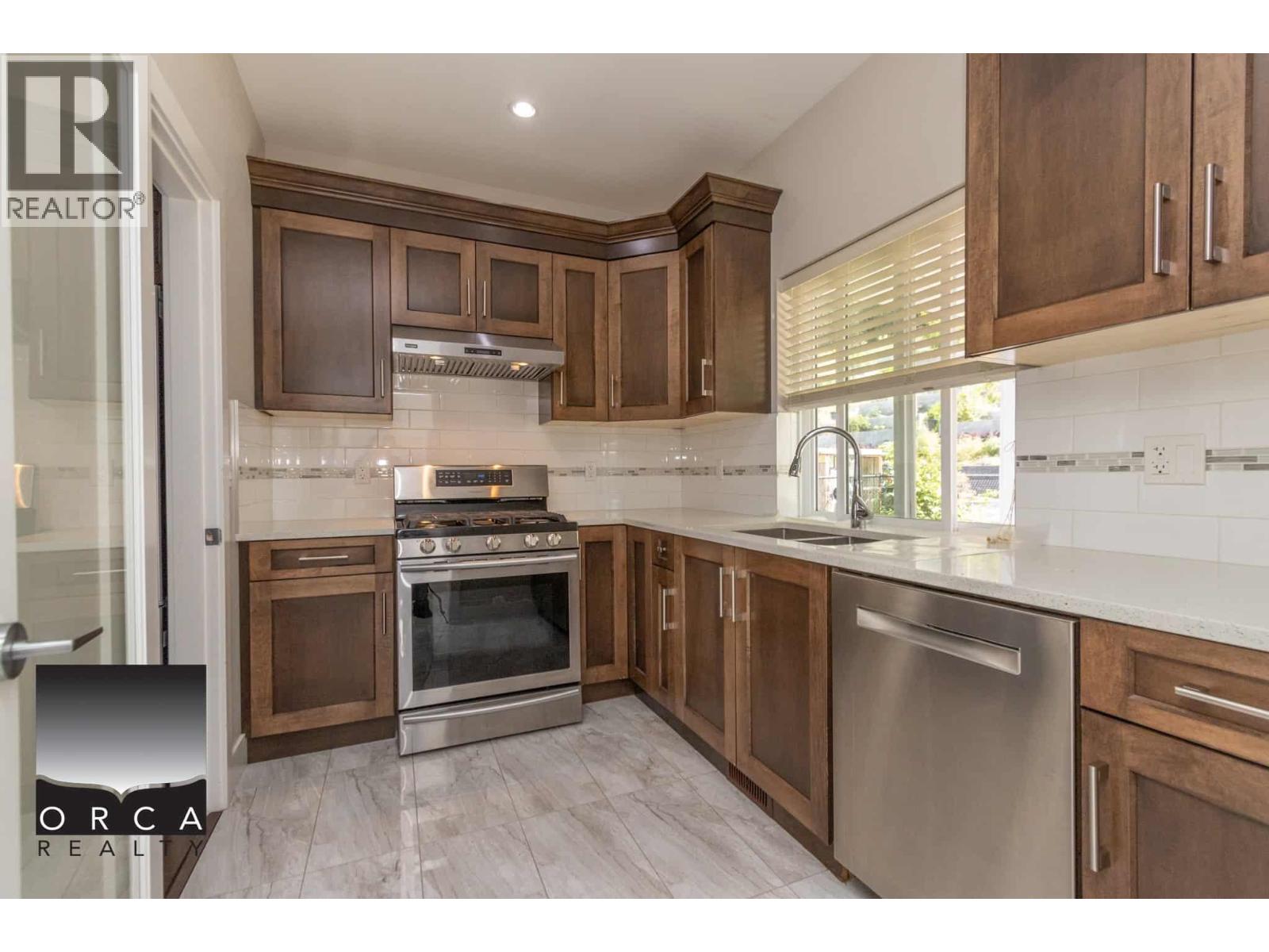 25482 Godwin Drive, Maple Ridge, British Columbia  V2W 1G9 - Photo 18 - R3113662