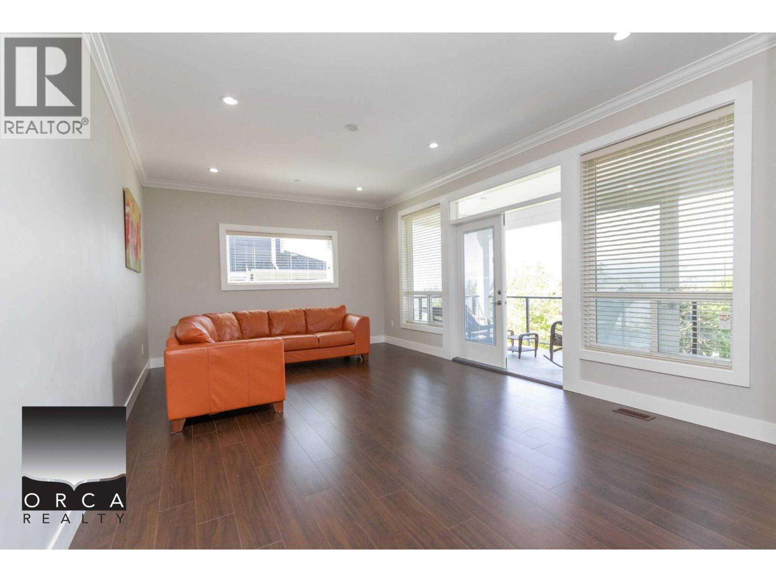 25482 Godwin Drive, Maple Ridge, British Columbia  V2W 1G9 - Photo 2 - R3113662