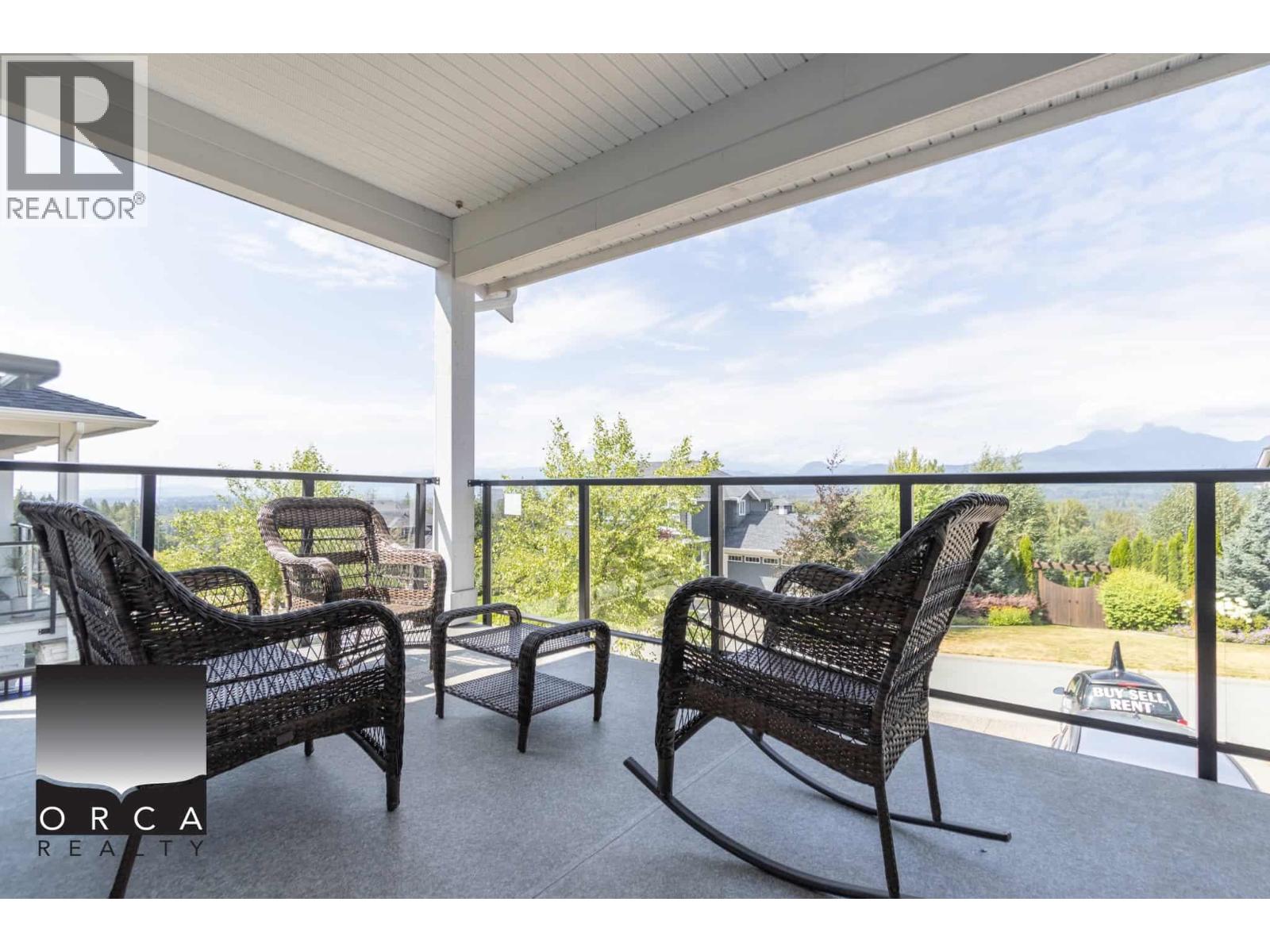 25482 Godwin Drive, Maple Ridge, British Columbia  V2W 1G9 - Photo 4 - R3113662