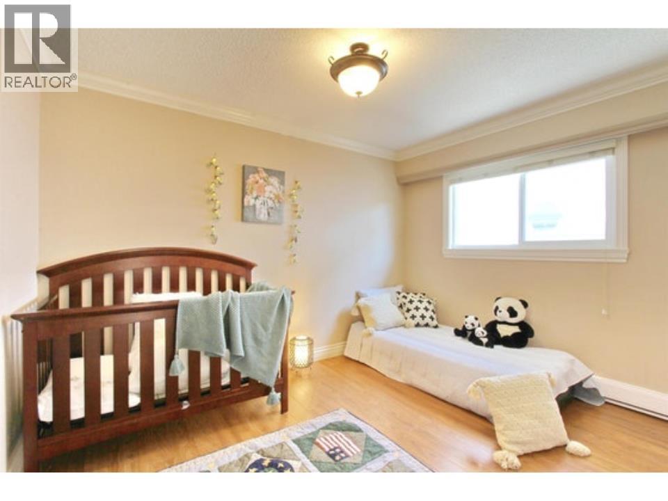 Ground Level 7222 Pandora Street, Burnaby, British Columbia  V5A 1B9 - Photo 12 - R3113700