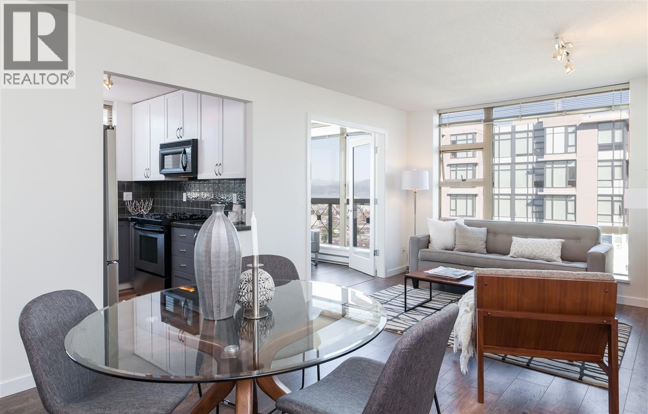 1316 W 11 Avenue, Vancouver, British Columbia  V6H 4G8 - Photo 2 - R3113768