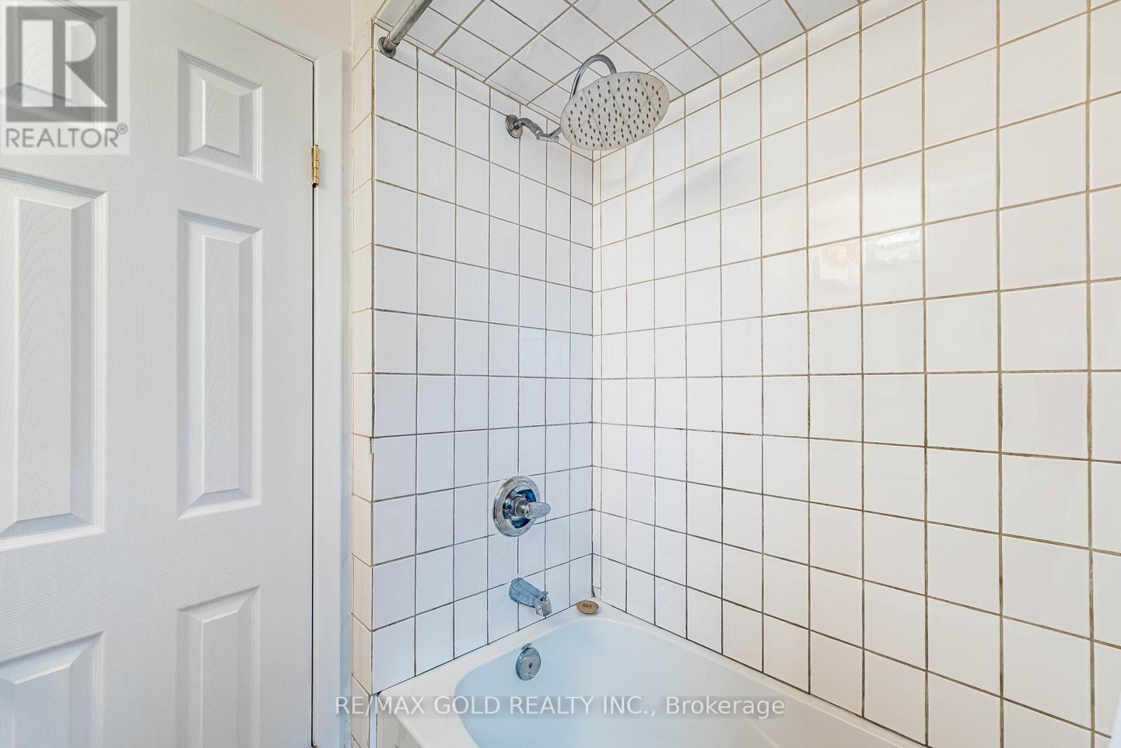 52 Garfield Crescent, Brampton, Ontario  L6V 1V8 - Photo 33 - W13013564