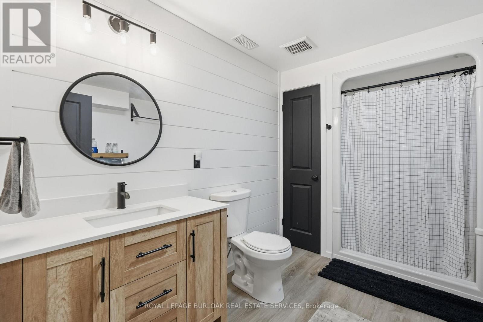 401 Lighthouse Drive, Haldimand, Ontario  N1A 2W6 - Photo 36 - X12887948