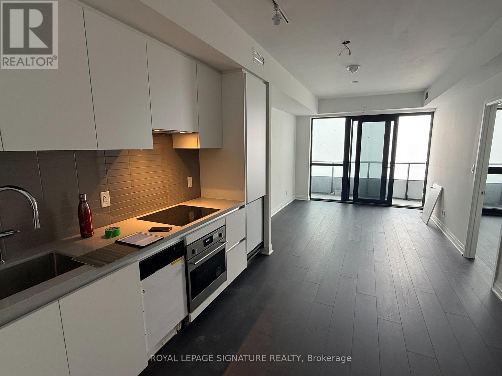 5701 - 4015 The Exchange, Mississauga, Ontario  L5B 1M7 - Photo 8 - W13022698