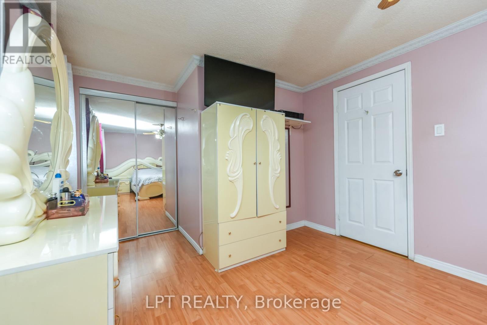 67 Kay Drive, Toronto, Ontario  M9V 4X8 - Photo 30 - W13022708