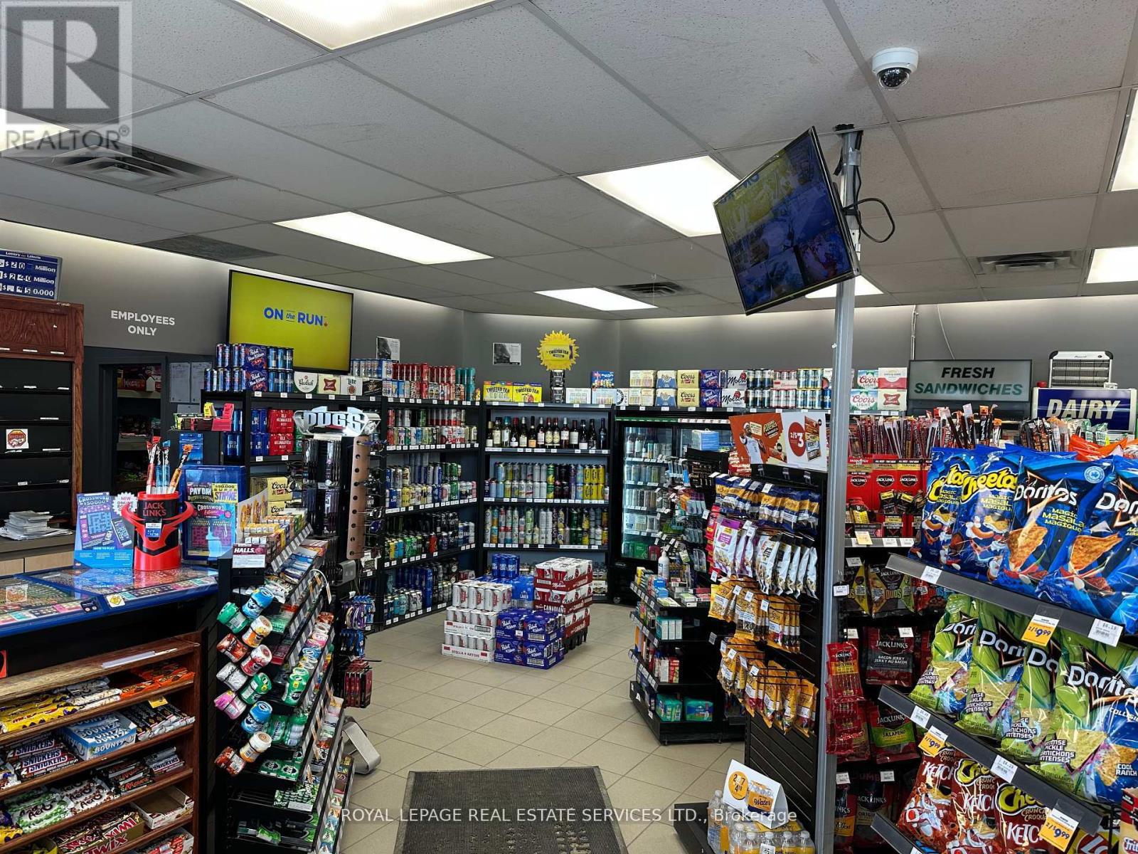 Unknown Address, ,    - Photo 3 - W13022714